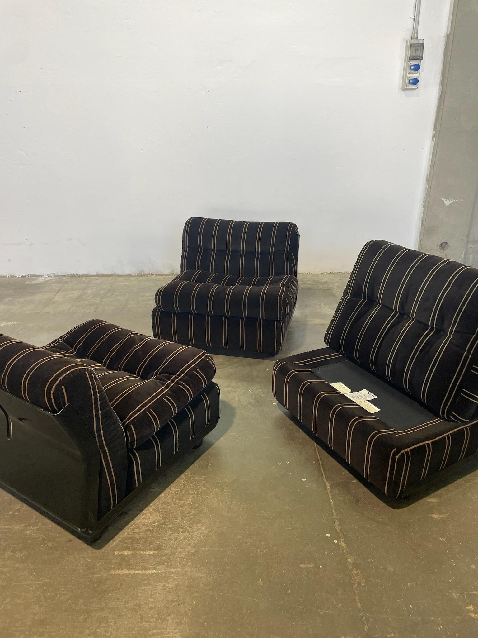 Set di 3 poltrone Amanta di Mario Bellini per B&B e Tavolino For Sale 1