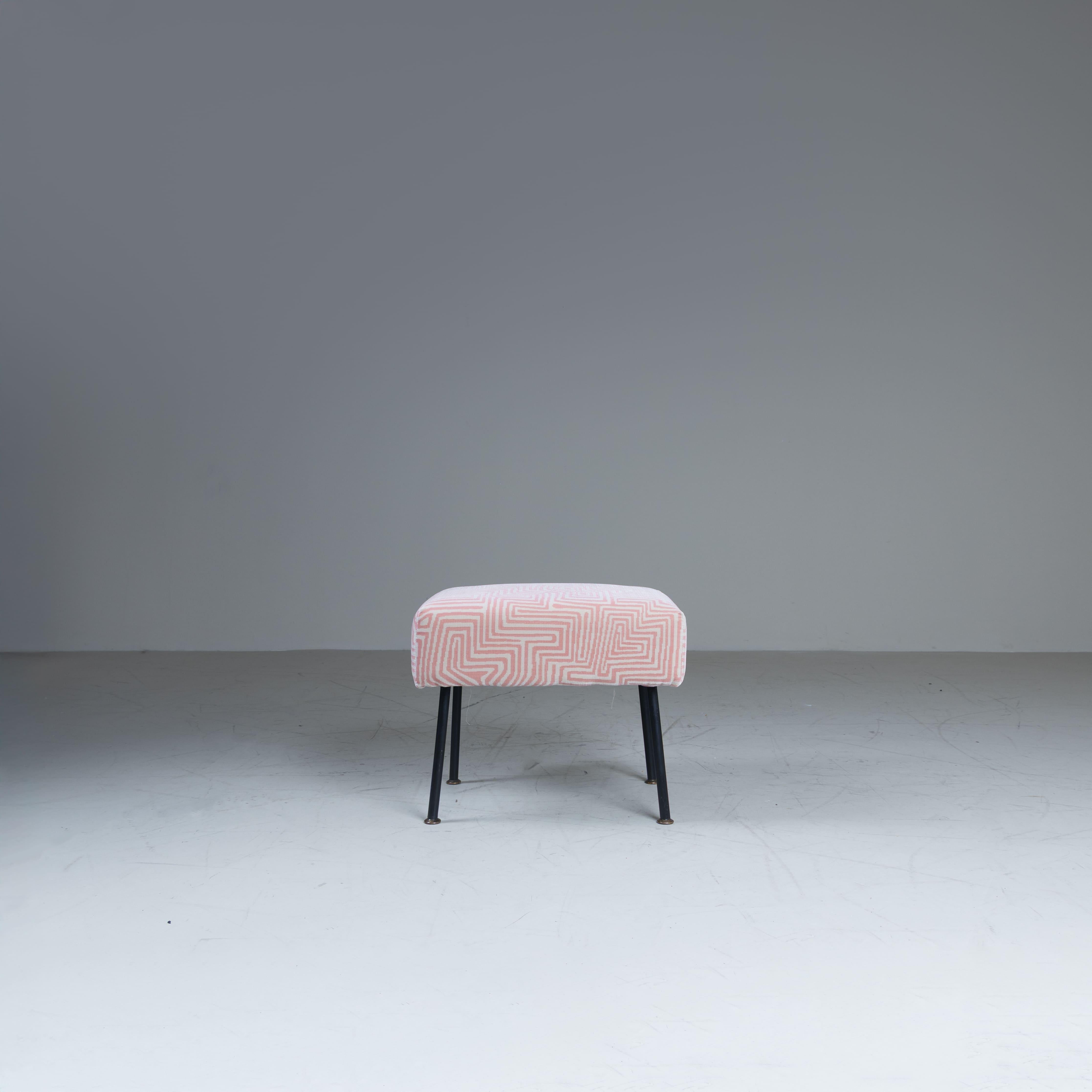 Set of 3 pink poufs, Dedar fabric upholstery, 1950s For Sale 8