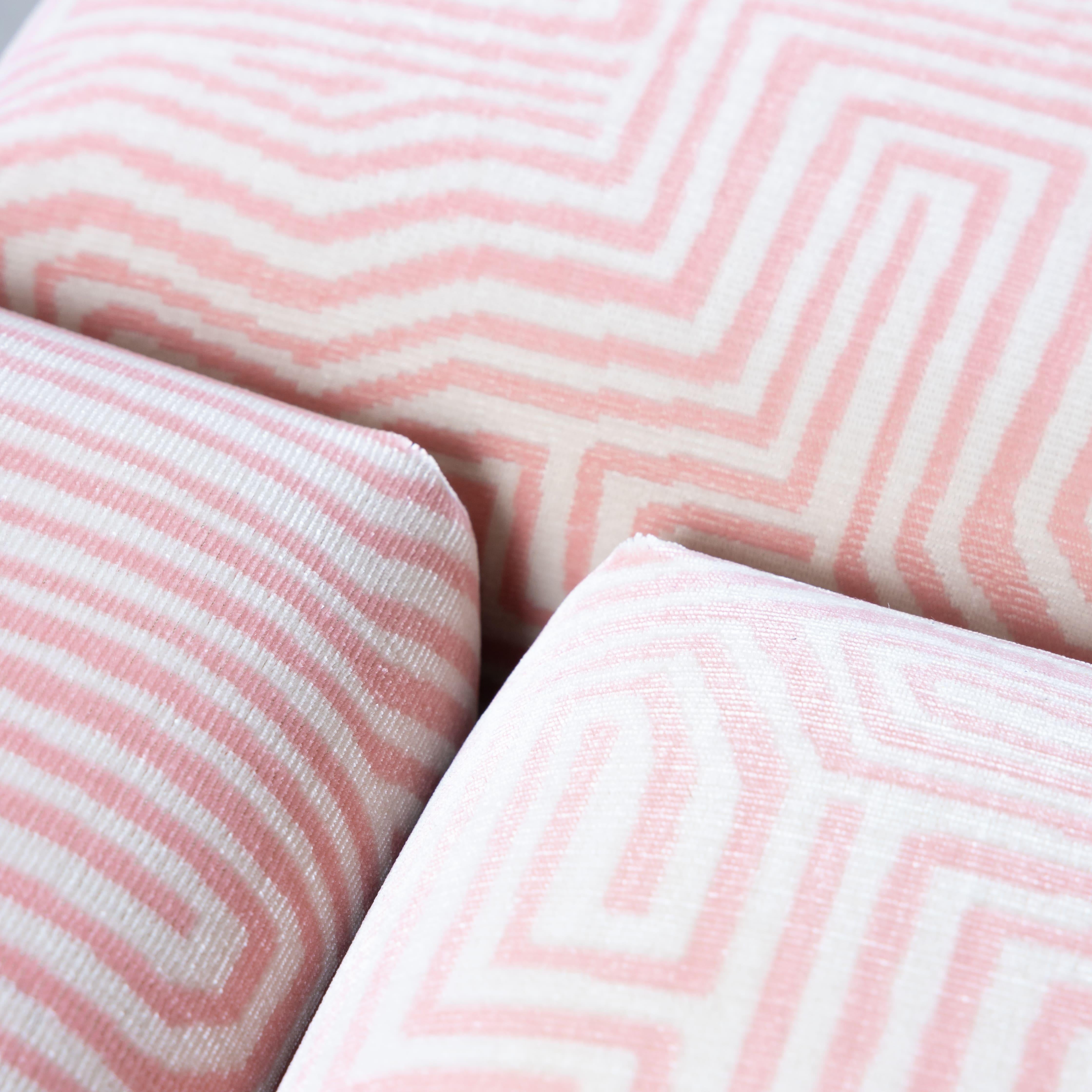 Italian Set of 3 pink poufs, Dedar fabric upholstery, 1950s For Sale