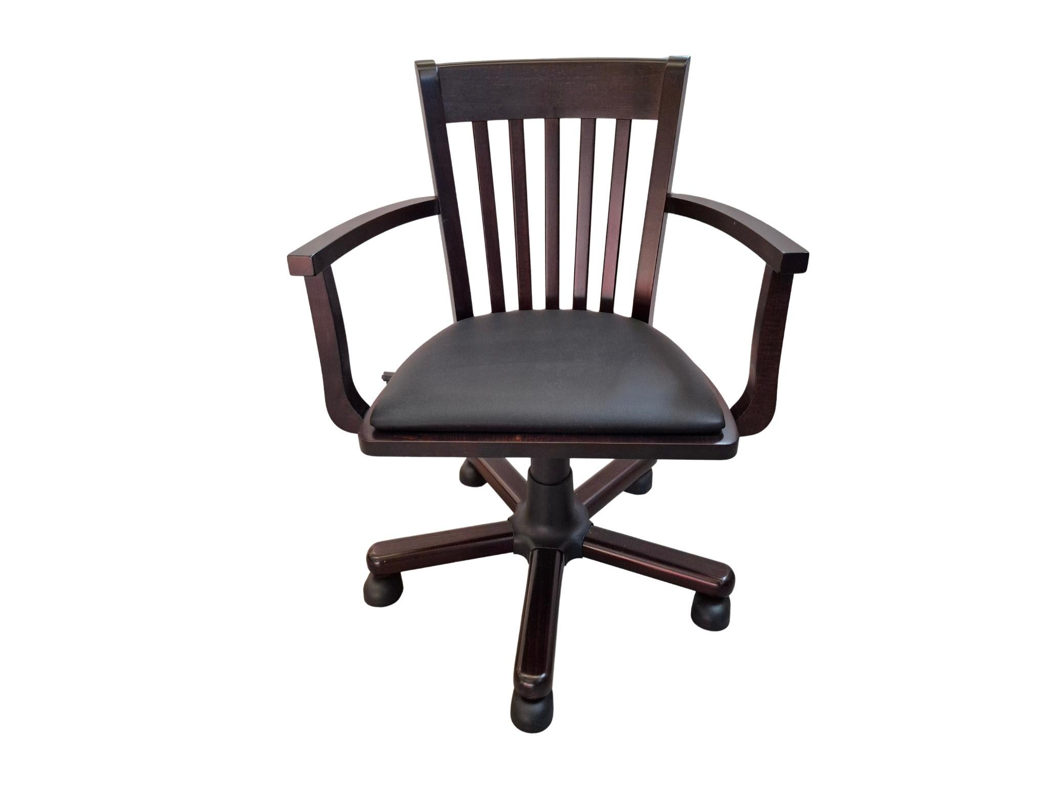 Set of 3 Exclusive Office Chairs In New Condition For Sale In Manzano, IT