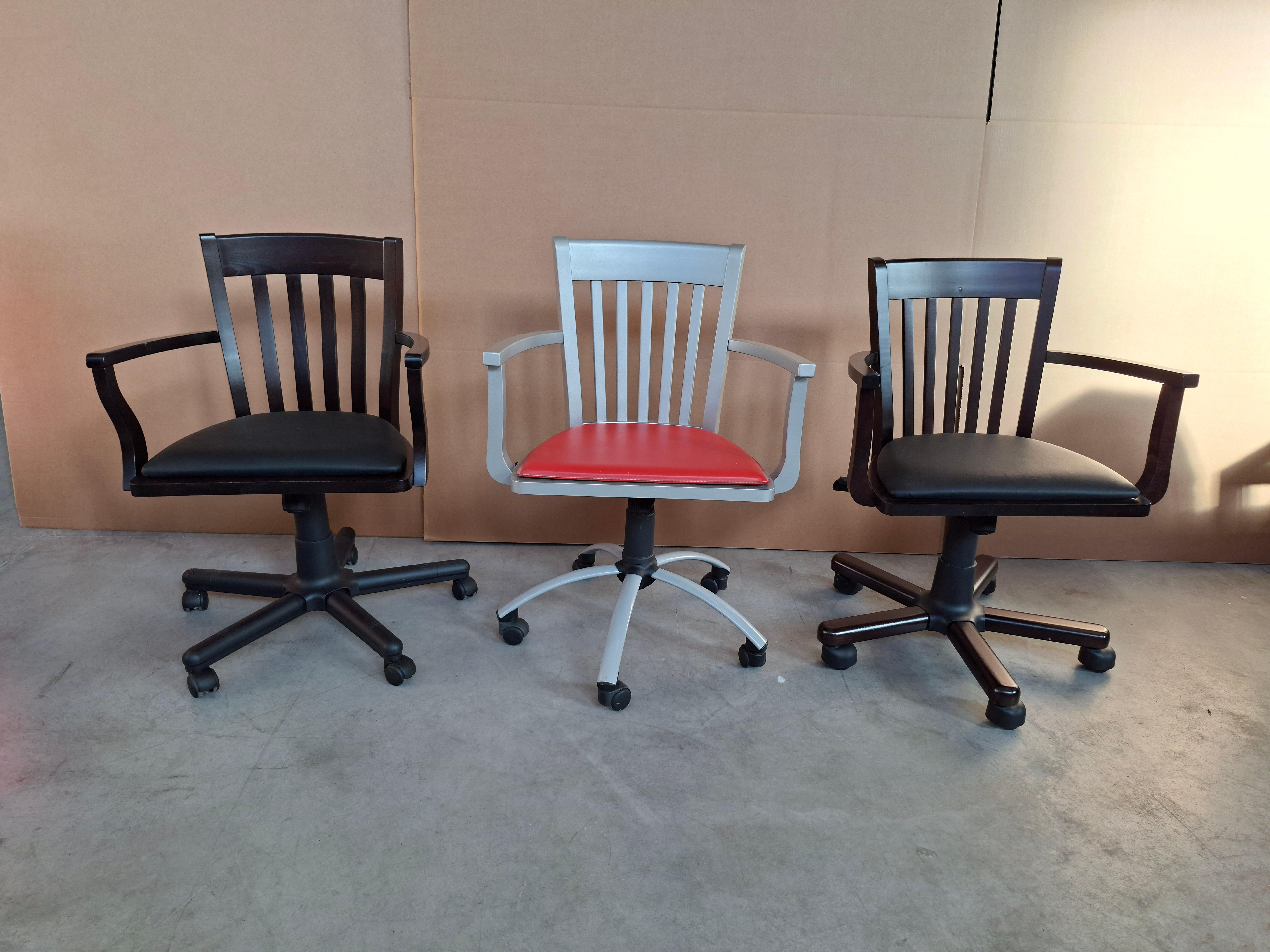 Contemporary Set of 3 Exclusive Office Chairs For Sale