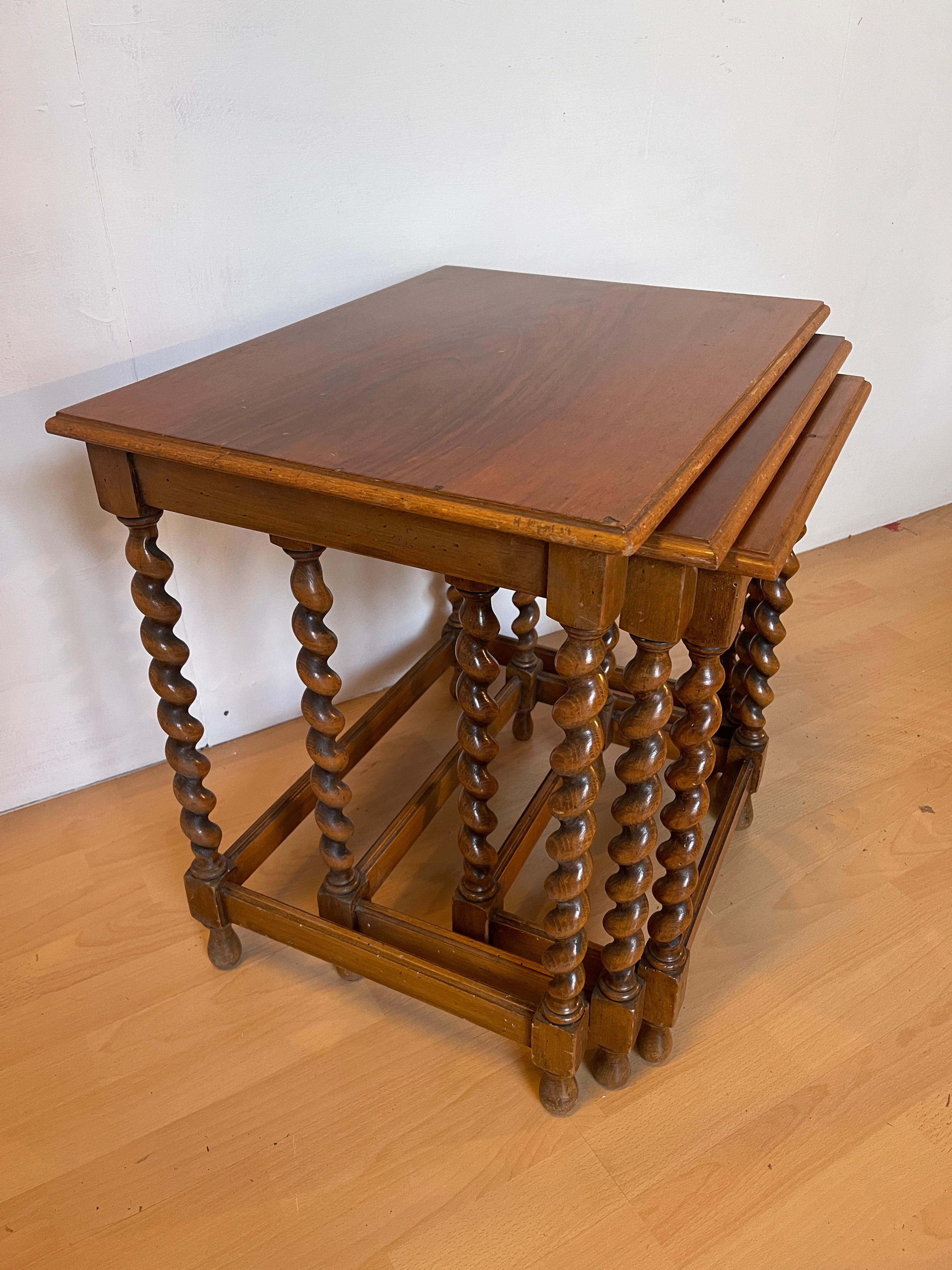 Other Set of 3 vintage 90s wooden interlocking coffee tables Italian For Sale