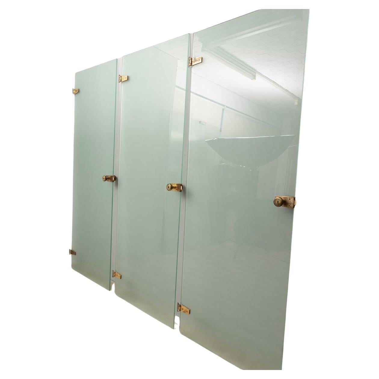 Set of 4 vintage 60s glass and brass doors design by Fontana Arte For Sale