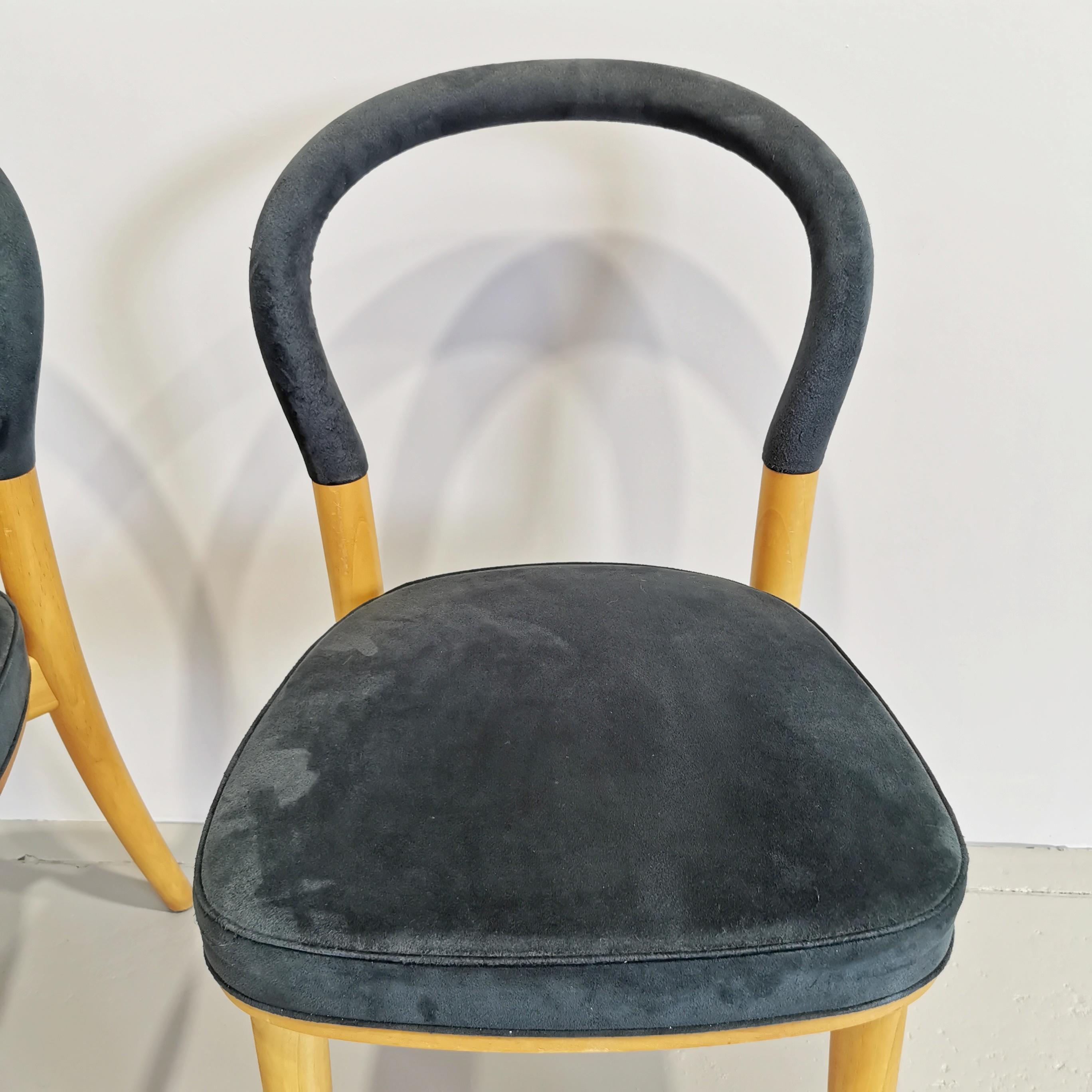 Velvet set of 4 chairs Cassina model Gothenburg  light wood BLUE upholstery For Sale