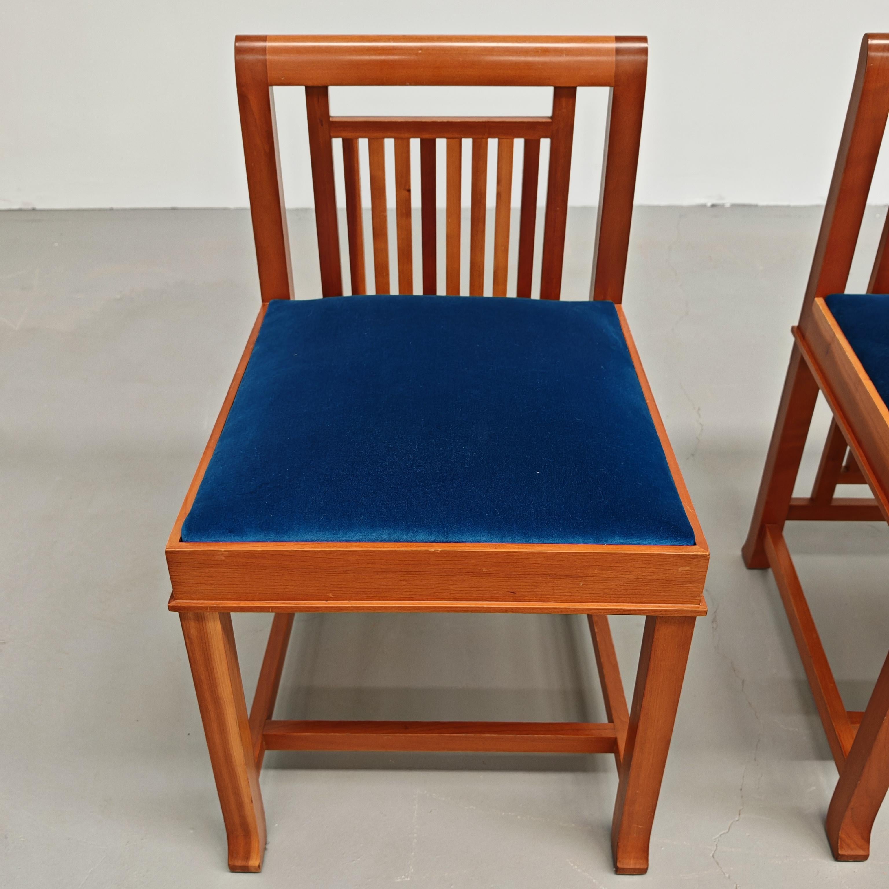 satz von 4 Coonley-Stühlen, Frank Lloyd Wright für Cassina 1989 im Zustand „Gut“ im Angebot in Milano, MI