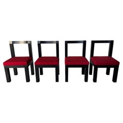 Juego de 4 sillas de comedor italianas de fresno lacado en negro, de los años 80