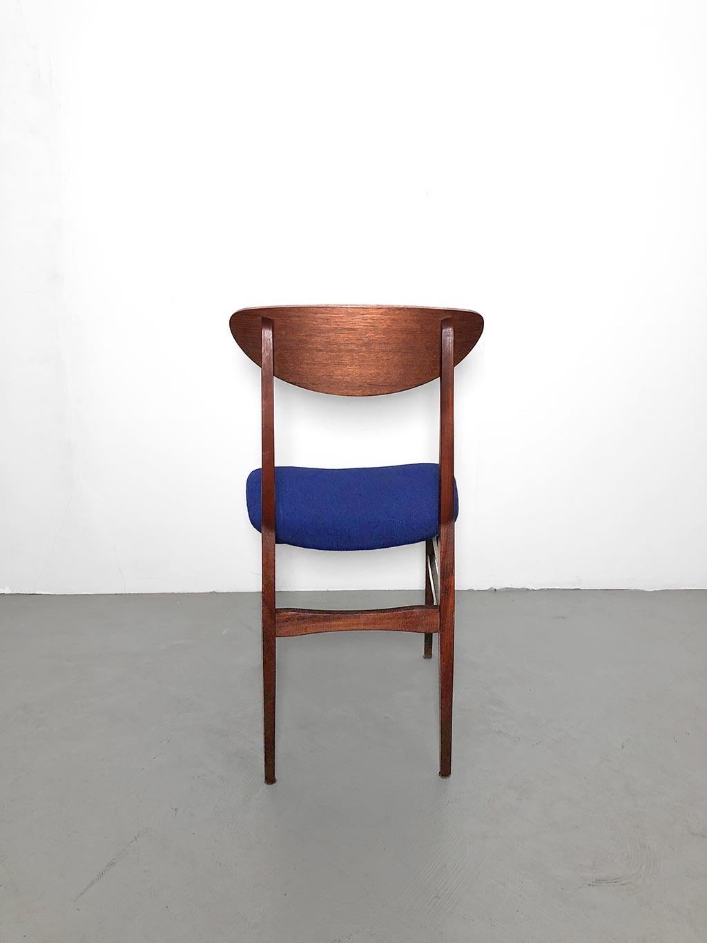 Bouclé Set of 4 dining chairs manufactured by Farstrup, Denmark, 1960s.  For Sale