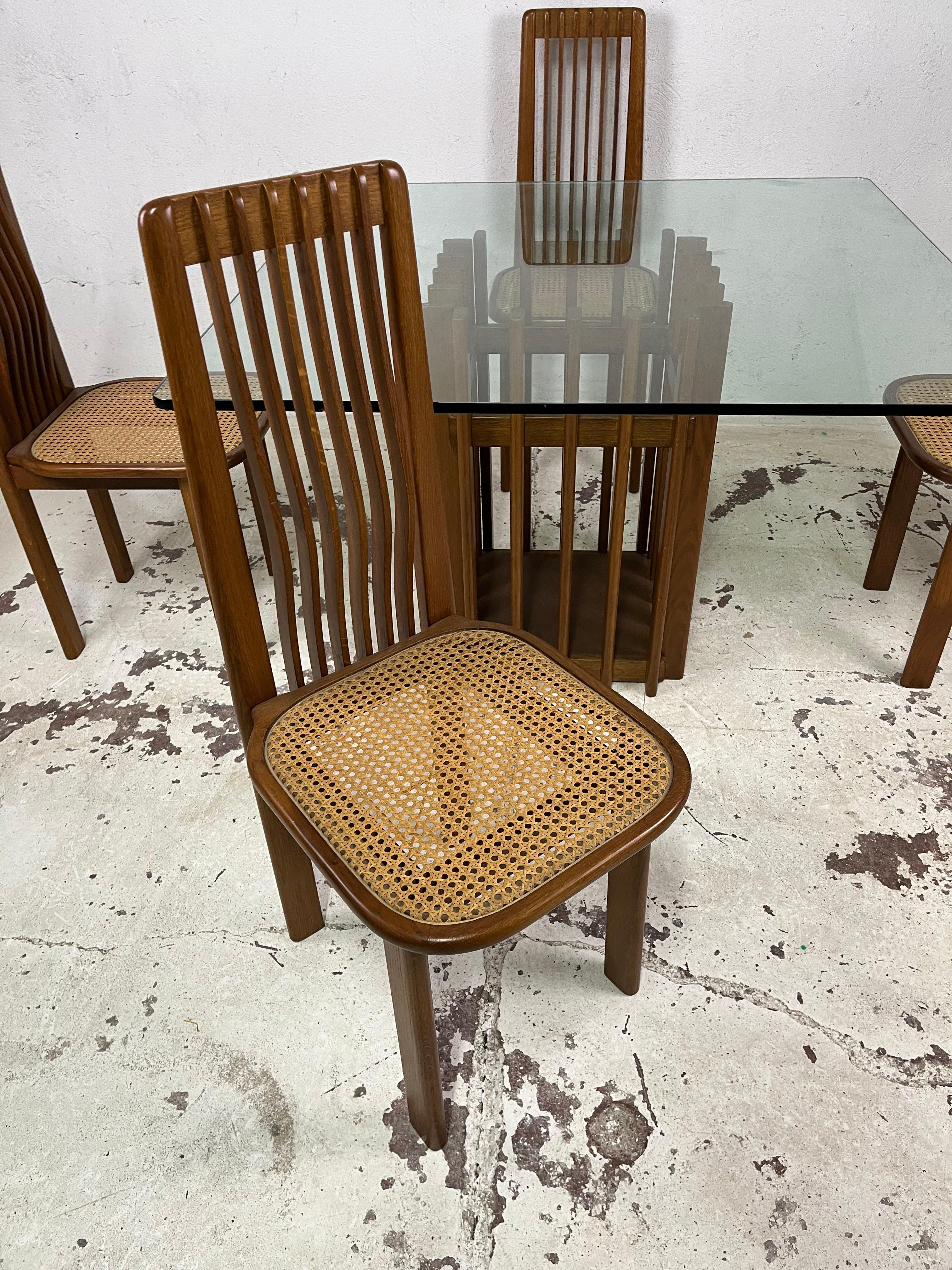 Set of 4 maple wood chairs and table 1970s' For Sale 3