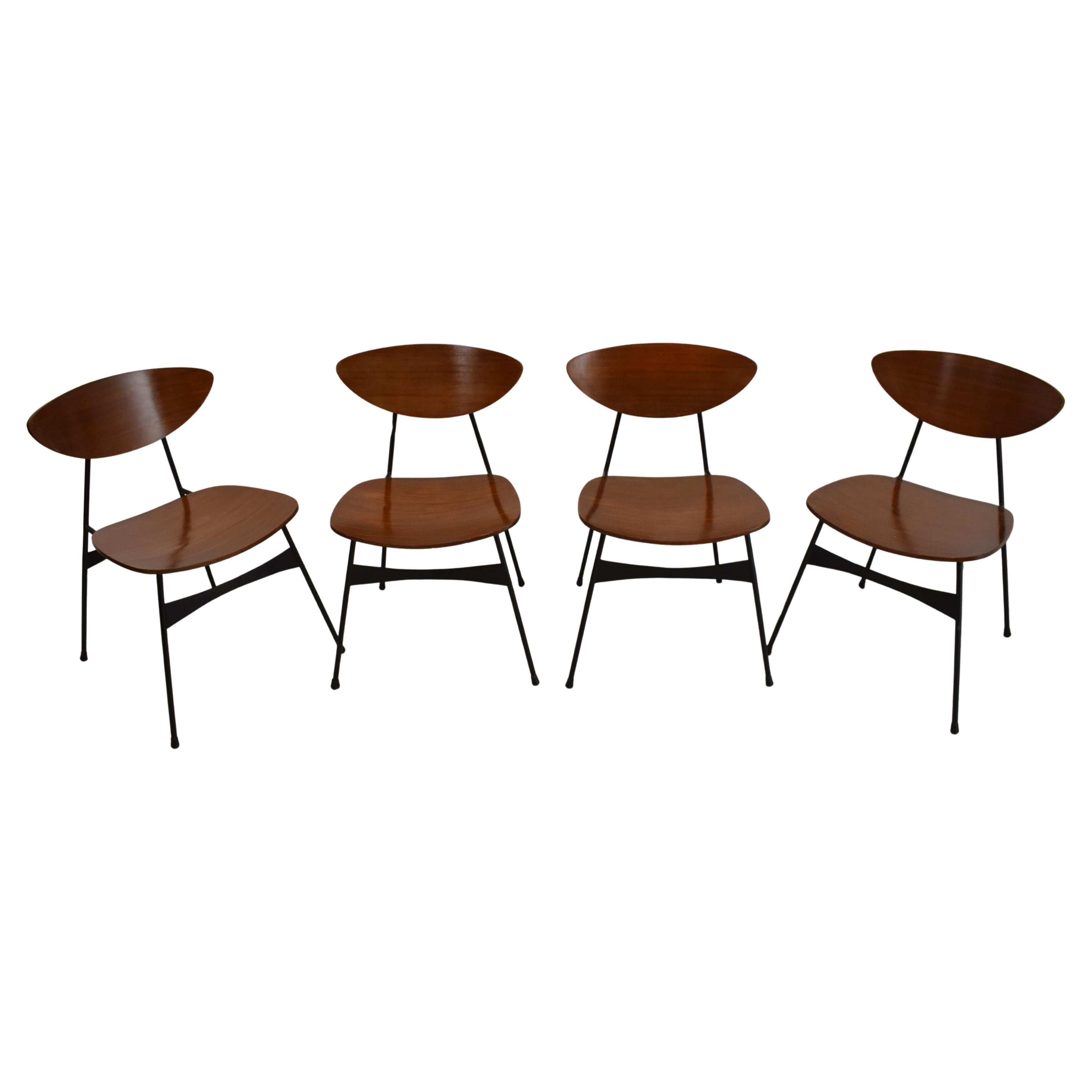 Satz von 4 Sesseln - Ferro und gebogenes Legno