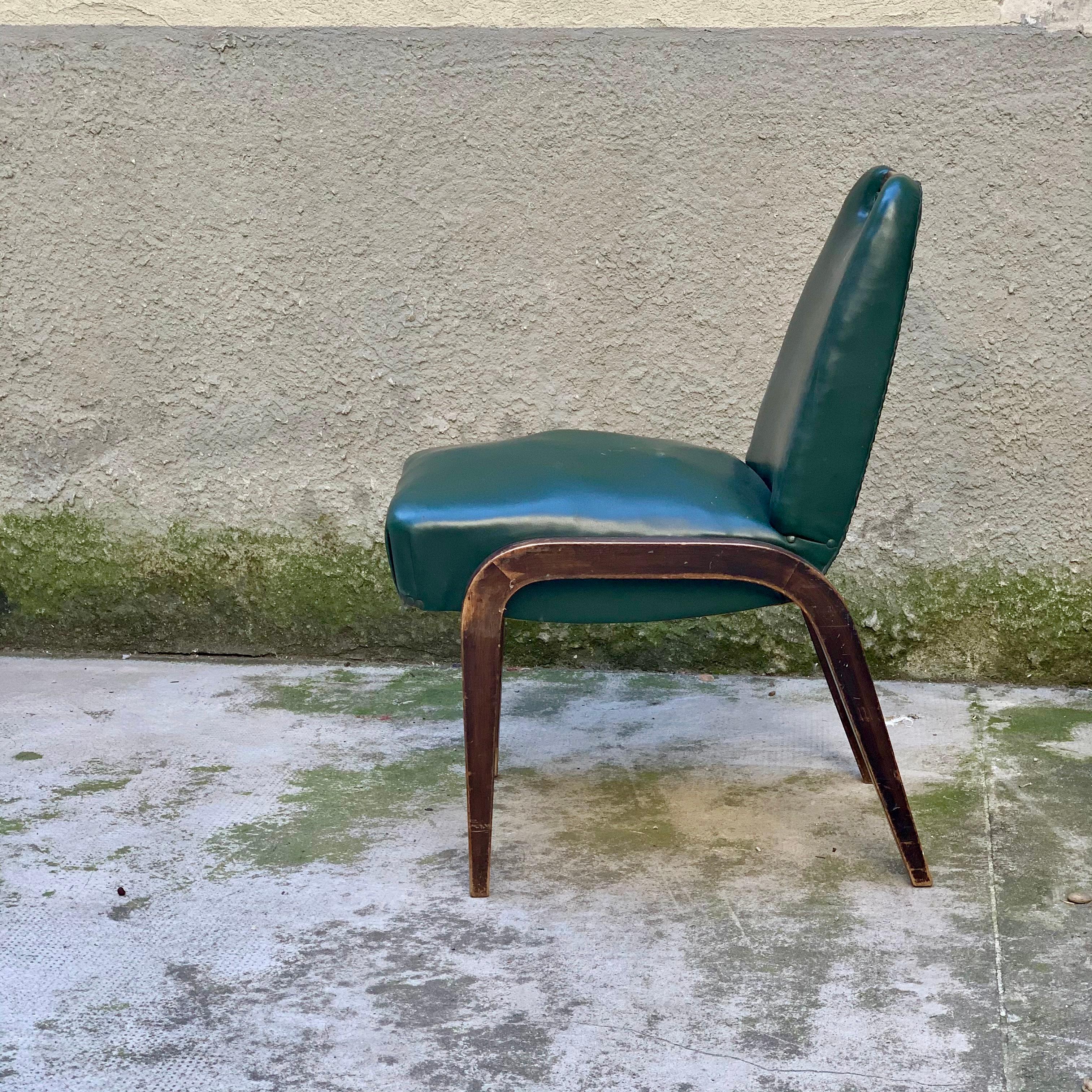 Ensemble de 4 chaises en bois et simili cuir - Italie - années 1930 en vente 1