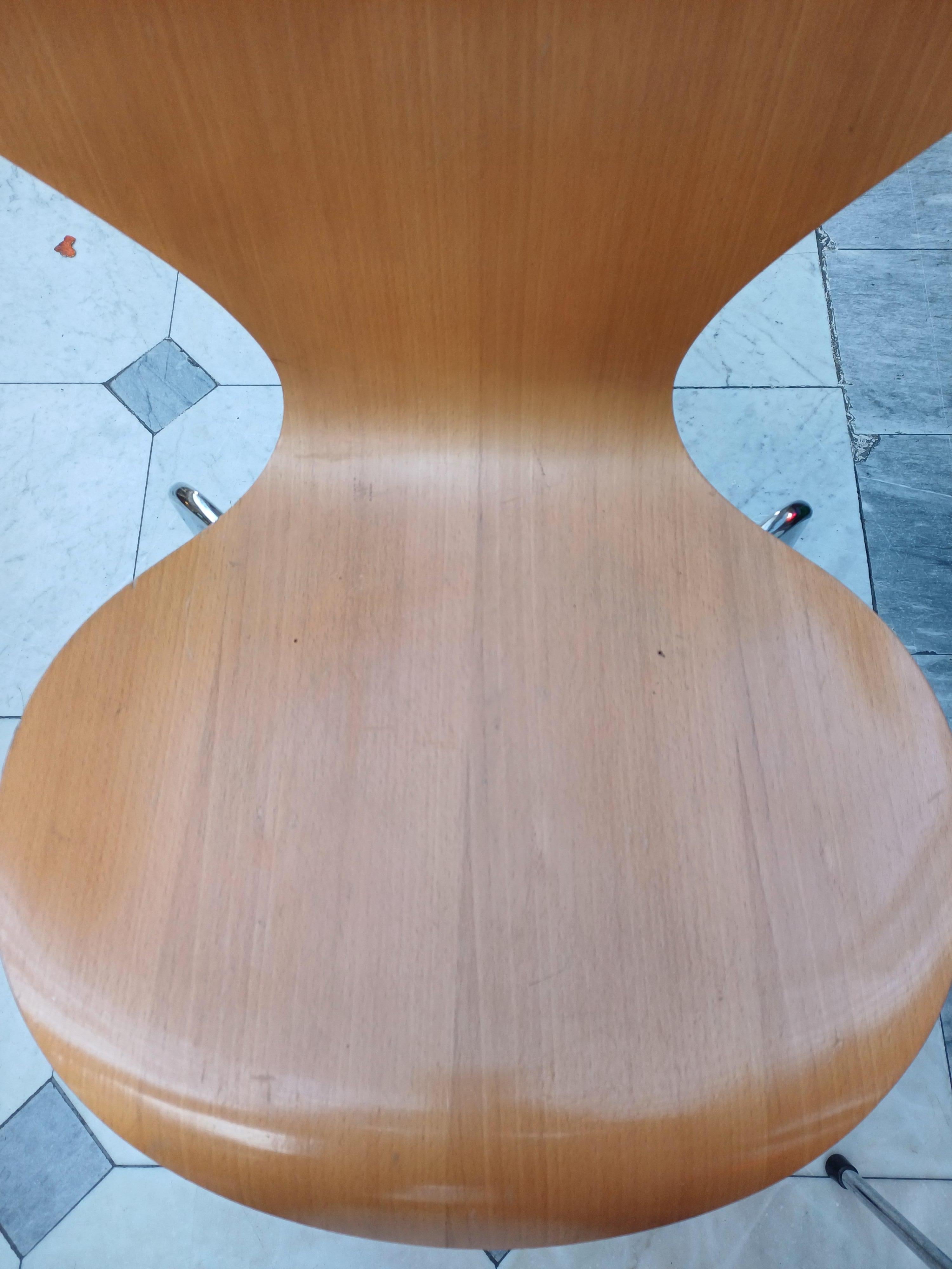Set di (4) sedie in legno Serie 7 designer Arne Jacobsen per Fritz Hansen 1992 8