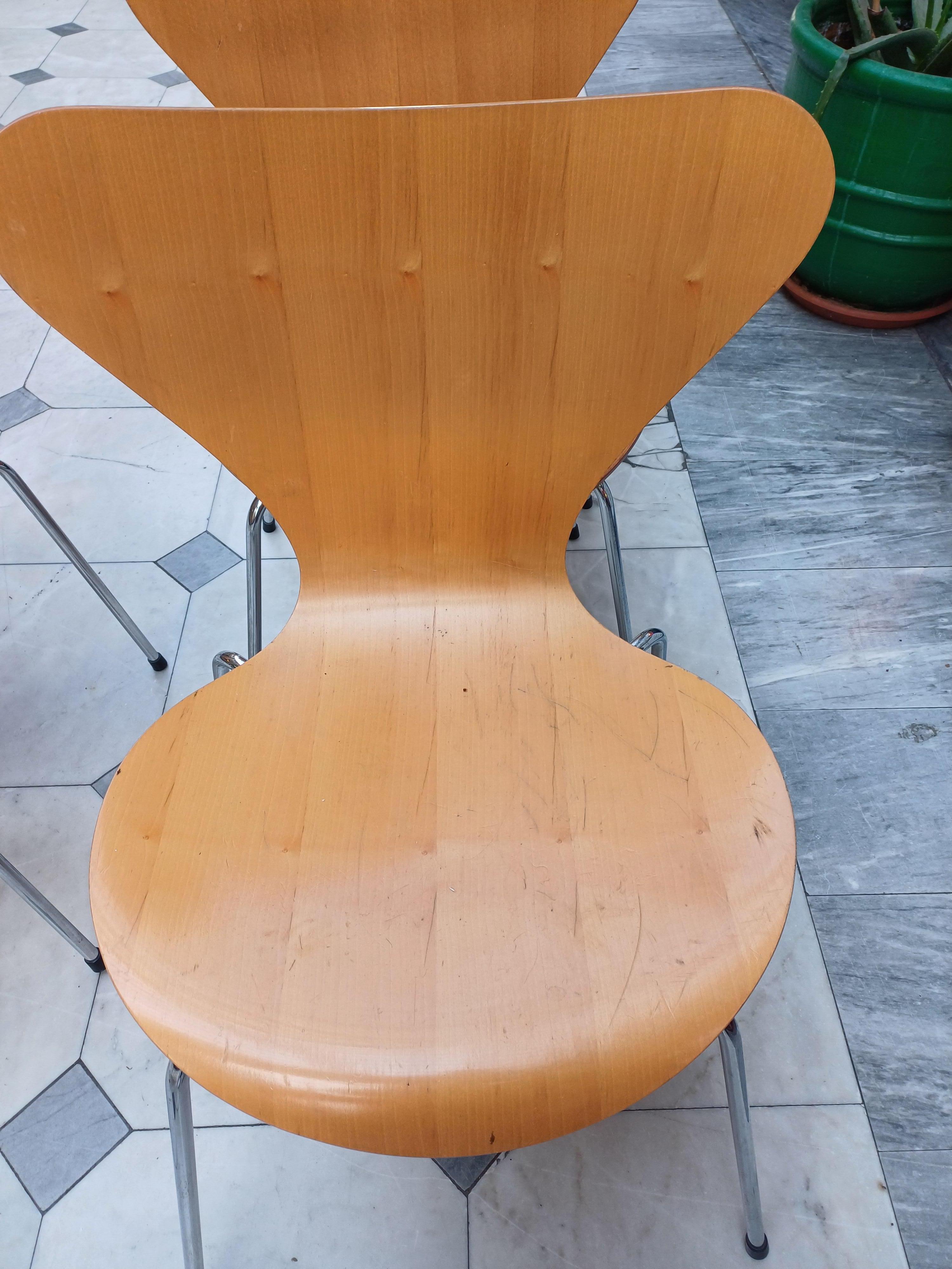 Set di (4) sedie in legno Serie 7 designer Arne Jacobsen per Fritz Hansen 1992 1