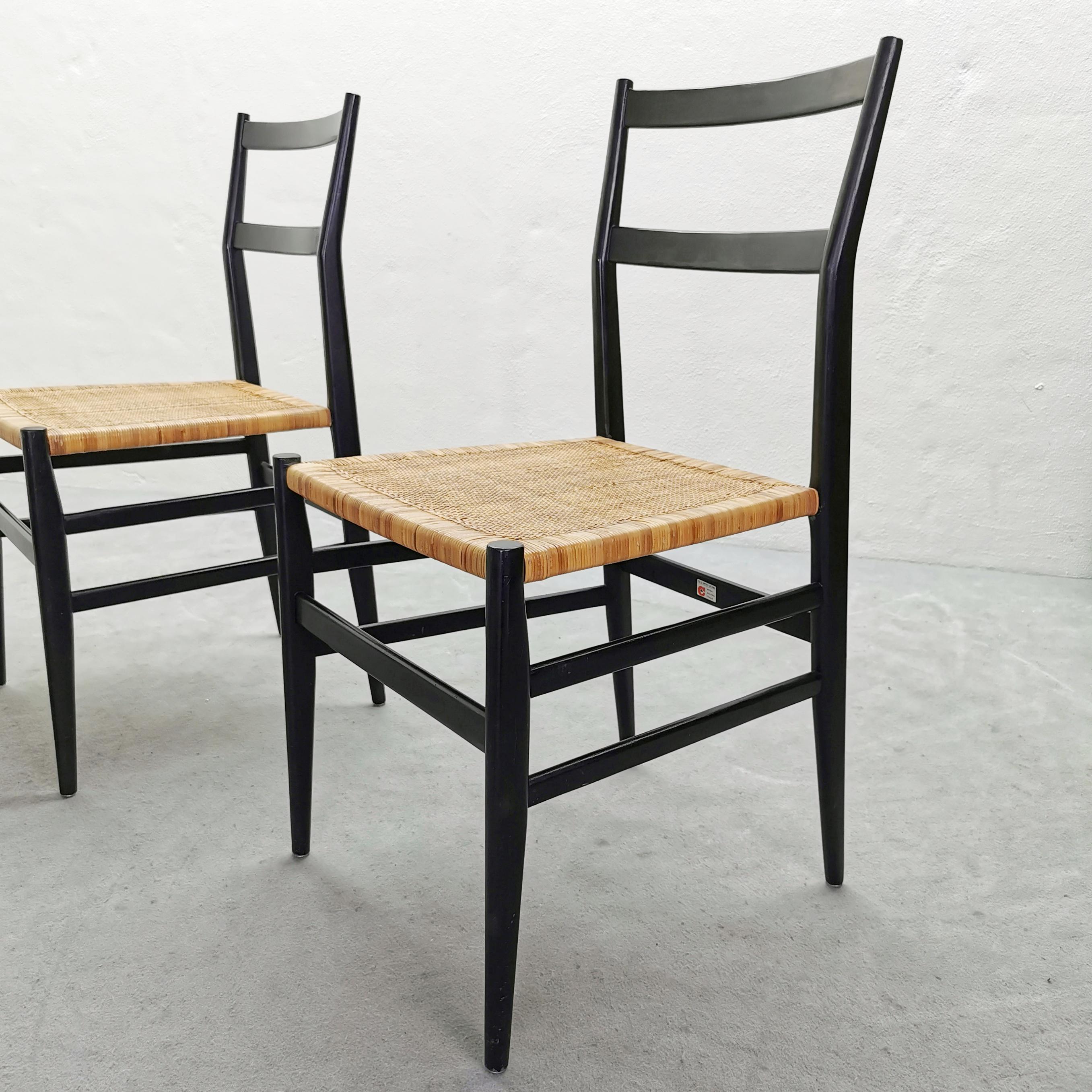 Italian Ensemble de 4 siègesleggera disegnate da Gio Ponti pour Cassina, années 60 en vente