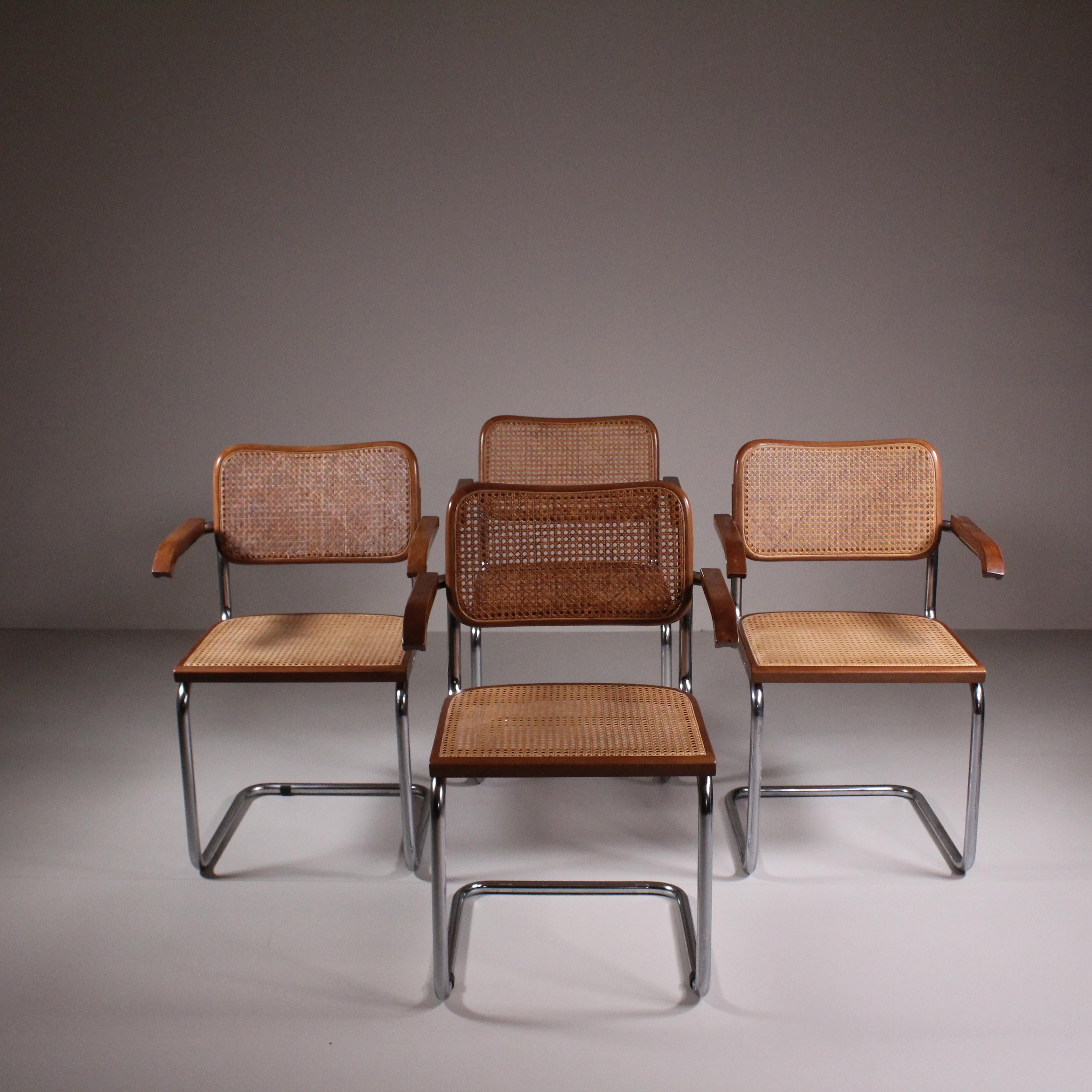 Satz von 4 Stühlen Modell Cesca, 1960 (Moderne der Mitte des Jahrhunderts) im Angebot