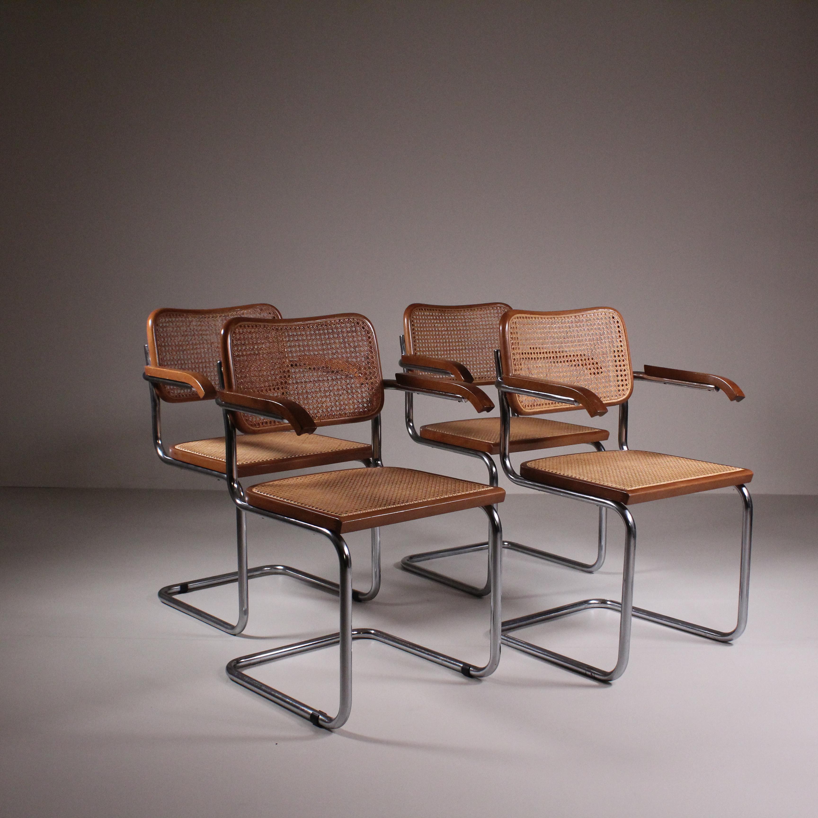 Satz von 4 Stühlen Modell Cesca, 1960 im Zustand „Gut“ im Angebot in Milano, Lombardia