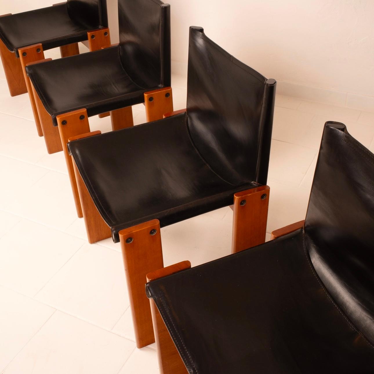 Set of Four Monk Chairs by Afra & Tobia Scarpa for Molteni, 1973 in vendita 4