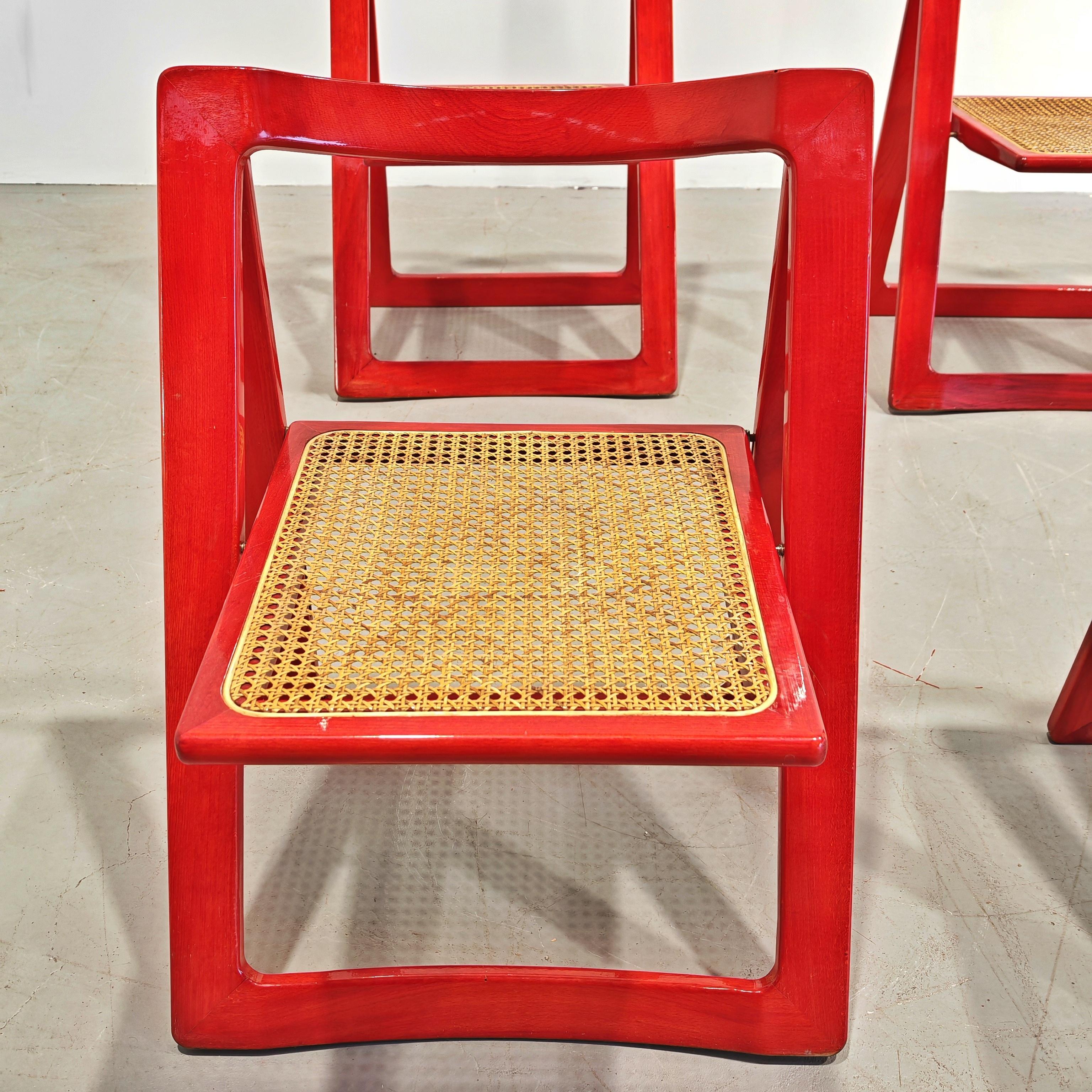 Set of 4 Folding Chairs 