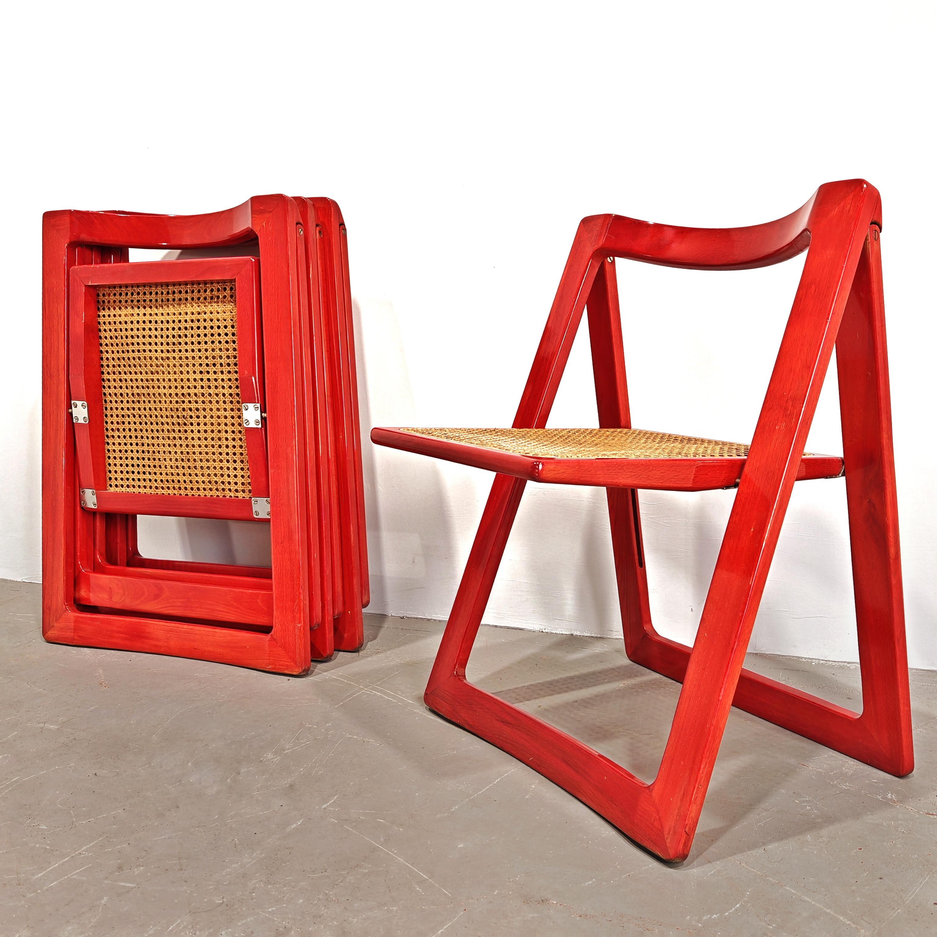 Set of 4 Folding Chairs 