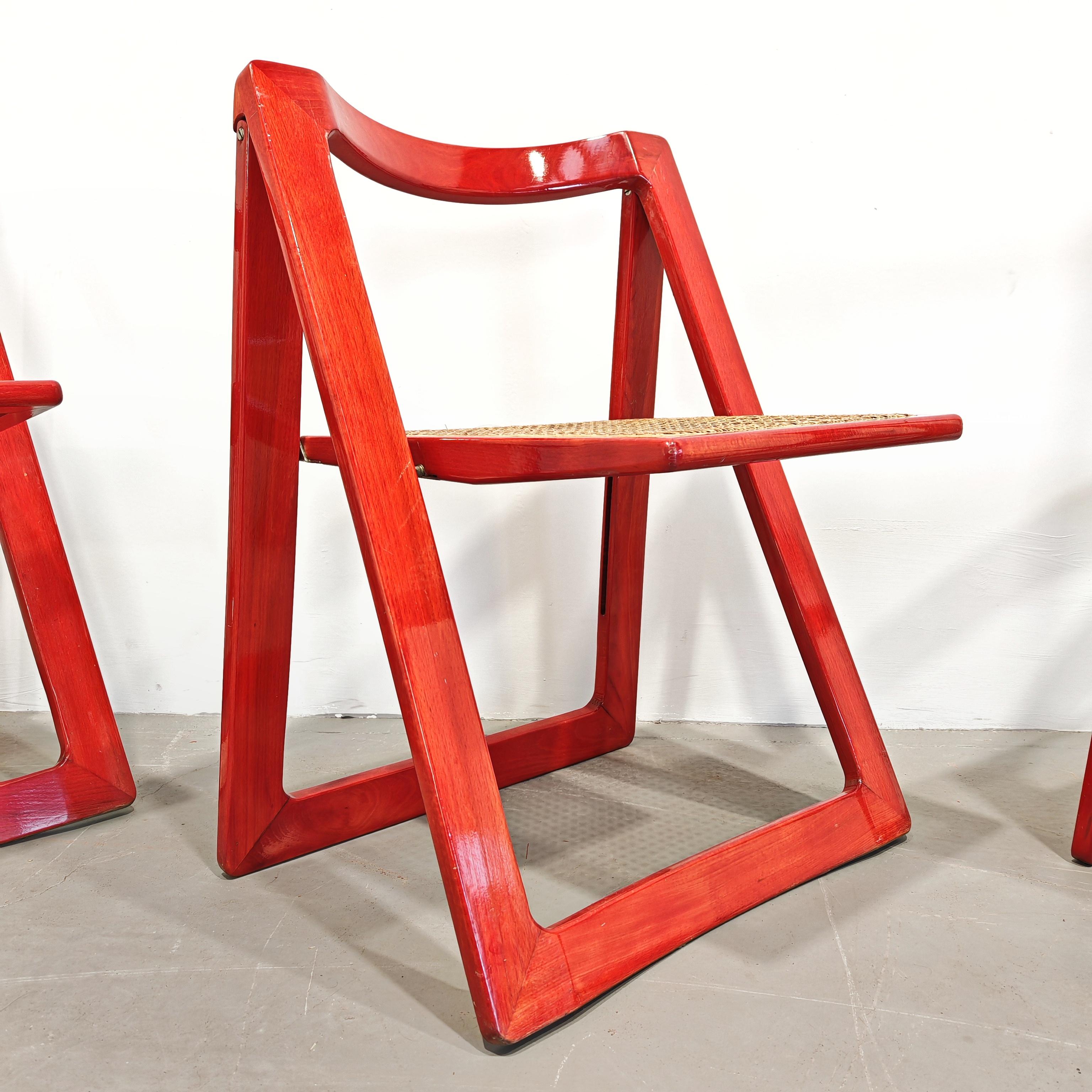 Set of 4 Folding Chairs 