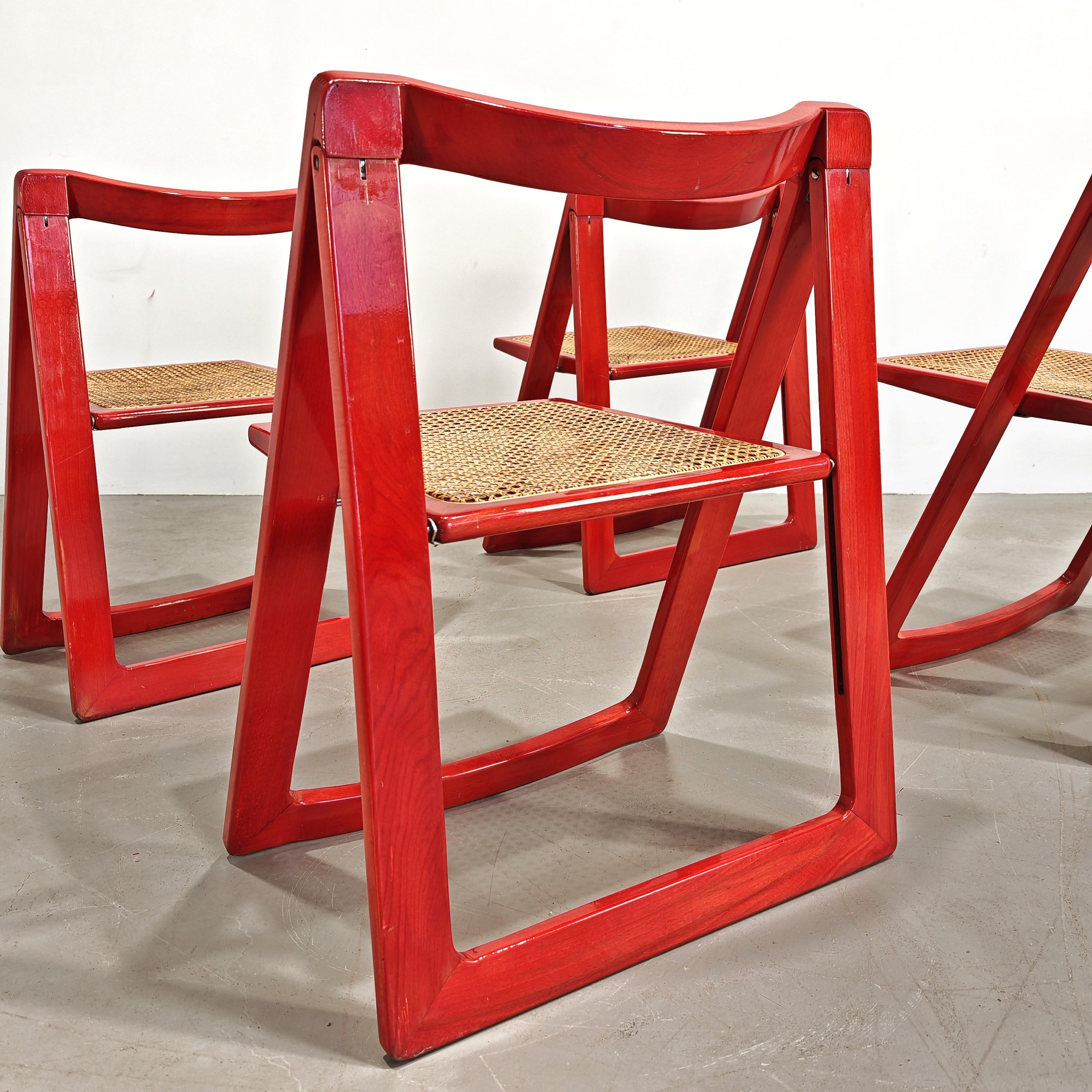 Set of 4 Folding Chairs 
