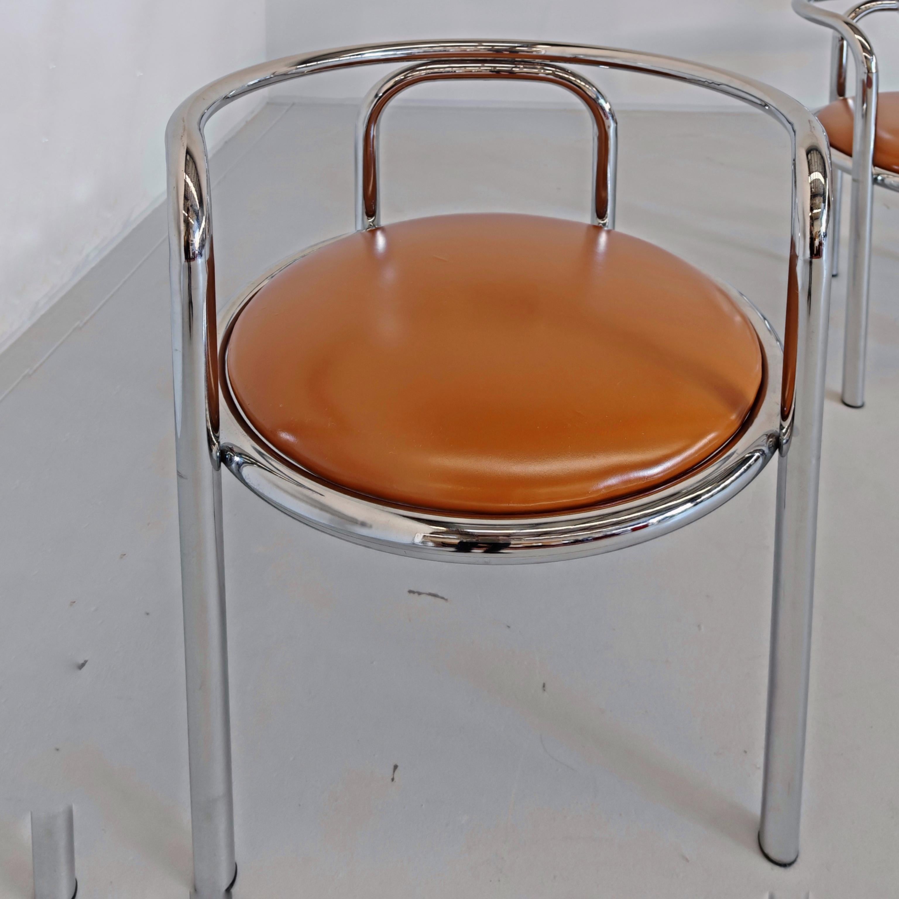 ensemble de 4 chaises fauteuils chrome et cuir 'Locus Solis' par Gae Aulenti 1970 en vente 6
