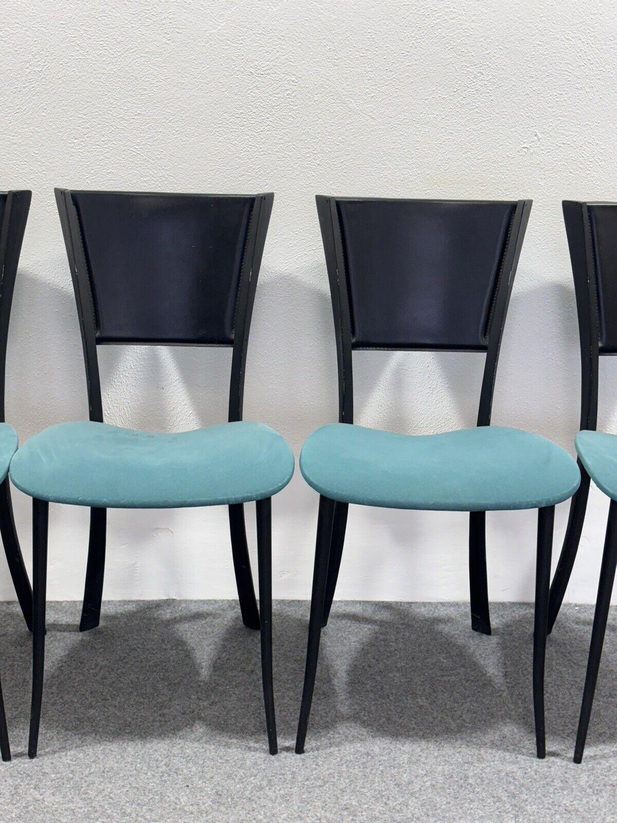 Ensemble de 4 chaises design postmodernes en vente 3