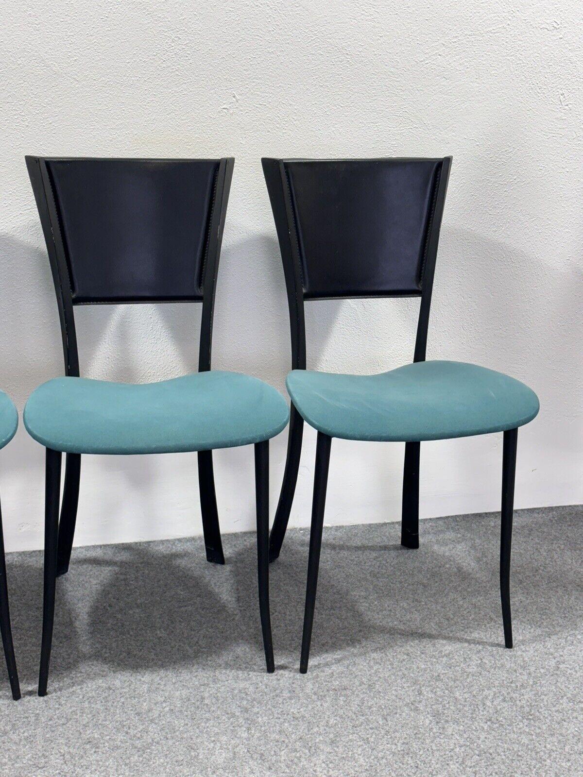 Ensemble de 4 chaises design postmodernes en vente 4