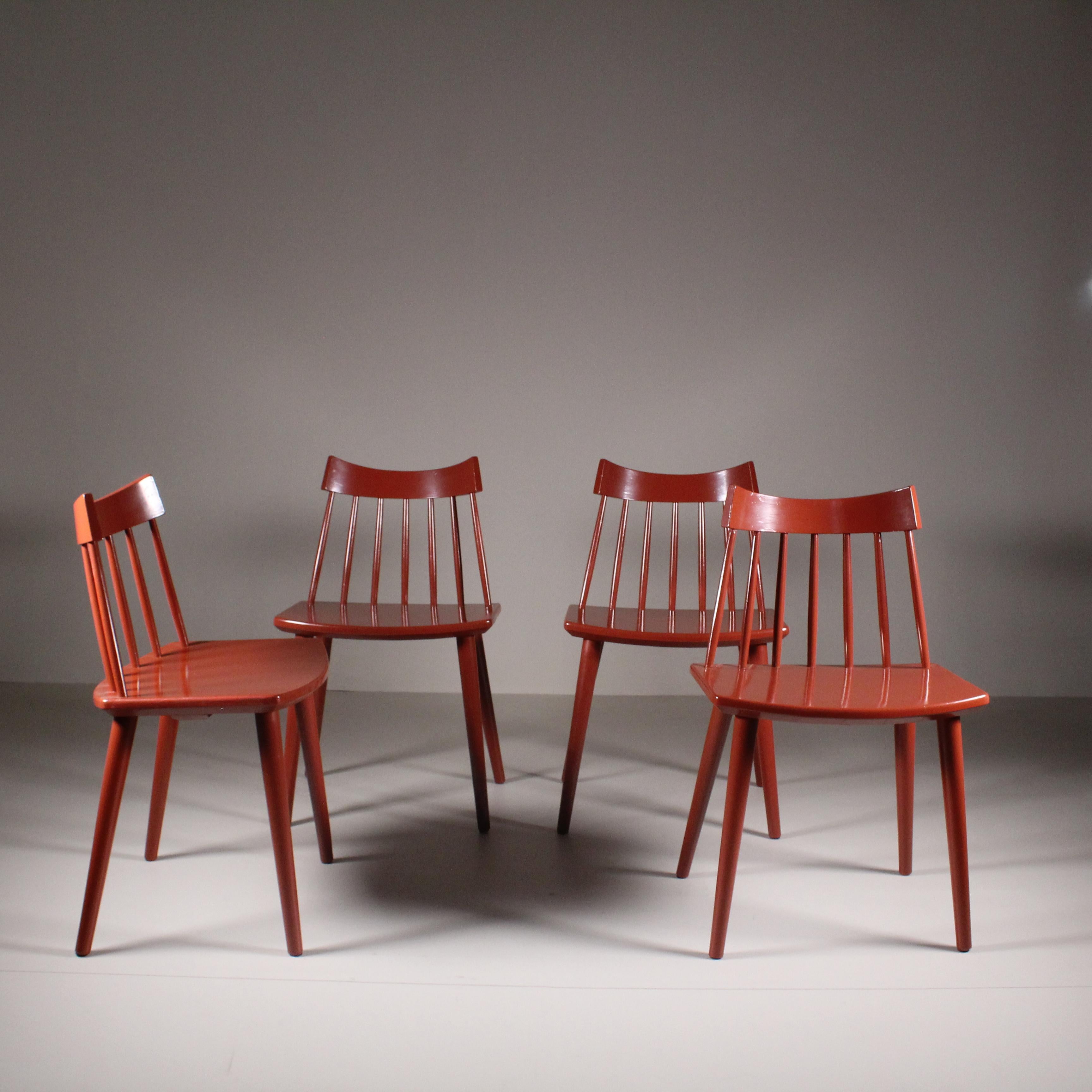 Set of 4 red Scandinavian chairs, Hagafors In Good Condition For Sale In Milano, Lombardia