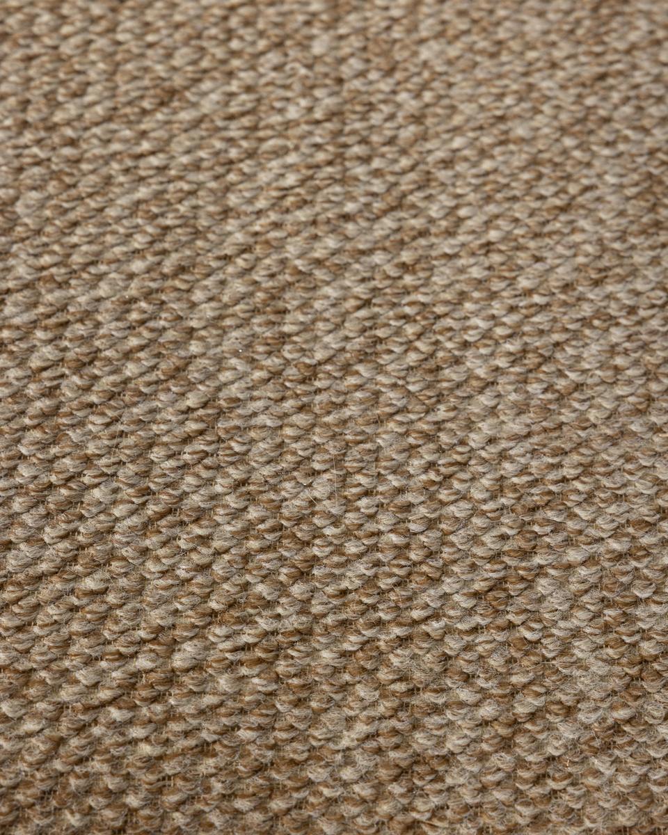 Ensemble de quatre chaises avec structure en bois et assise en tissu beige, design italien, années 1960.

CONDITION :
En bon état, ils présentent des signes d'usure au fil du temps.

DIMENSIONS : 
Hauteur 77 cm ; largeur 47 cm ; profondeur 50 cm