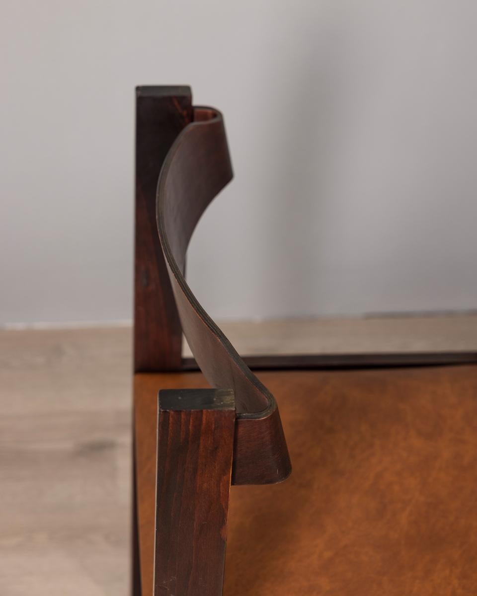 Late 20th Century Set of 4 vintage 70's chairs in wood and brown leather Italian design For Sale