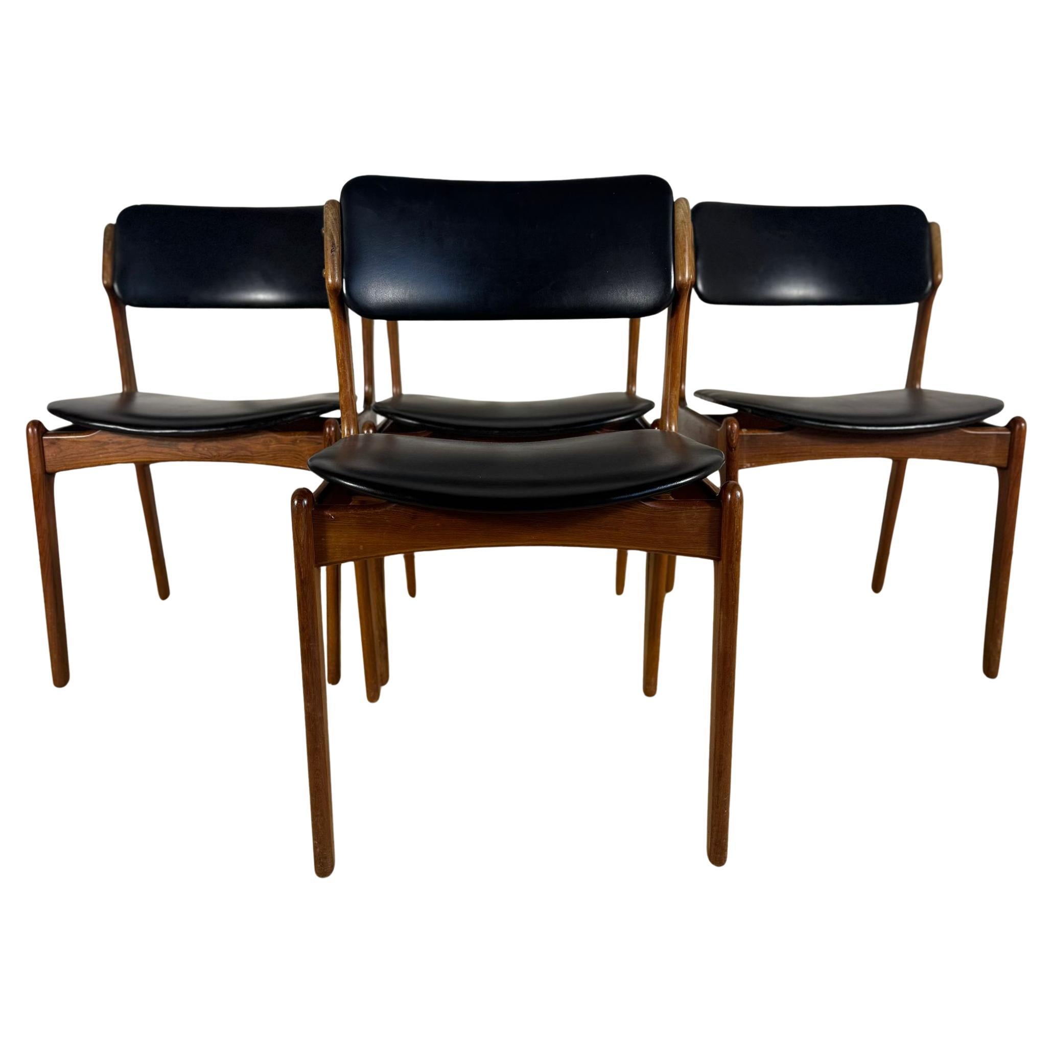 Set of 4 Vintage Rosewood Chairs - Erik Buch (Denmark, 1960s)
