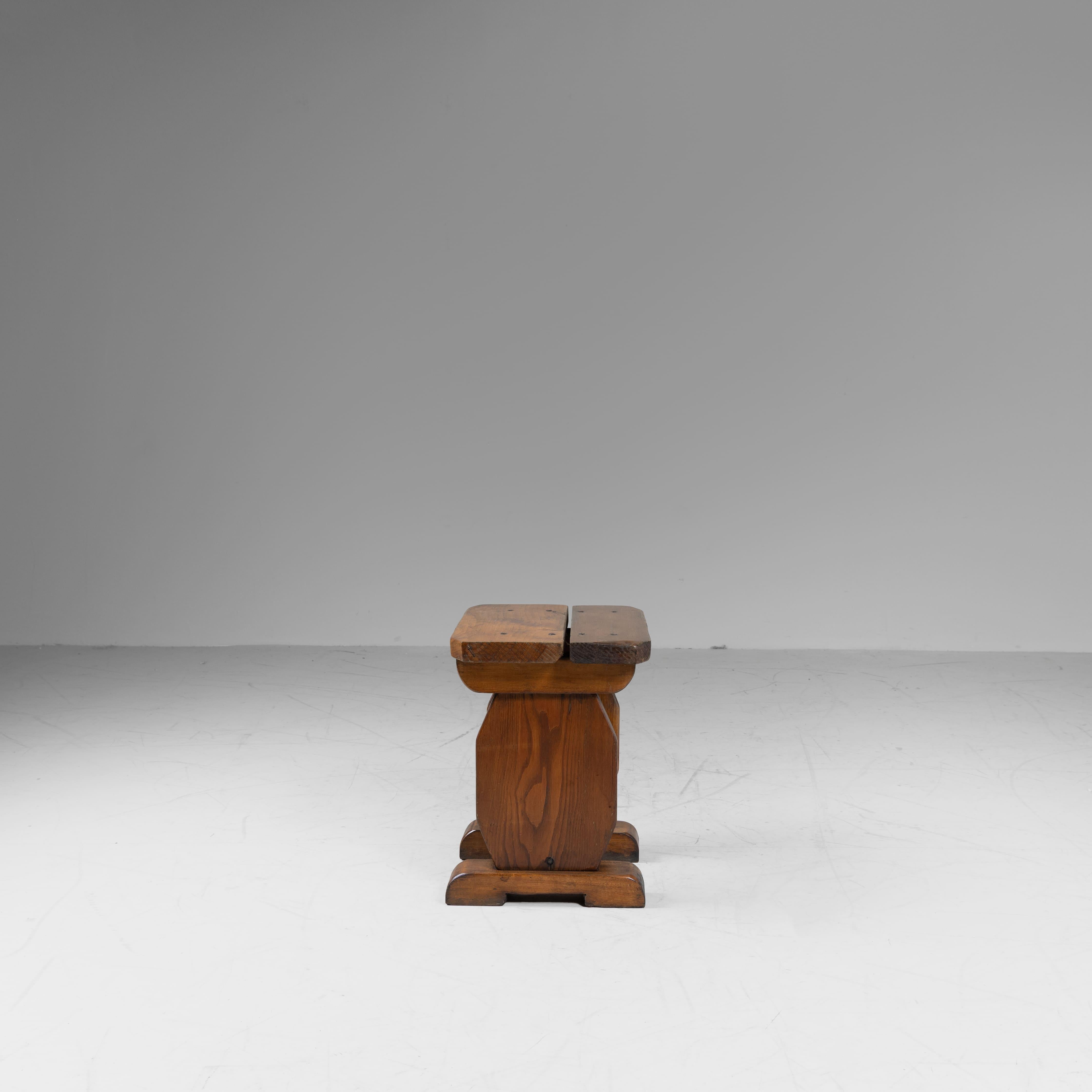 Set di 4 sgabelli in stile brutalista, 1960 in vendita 1