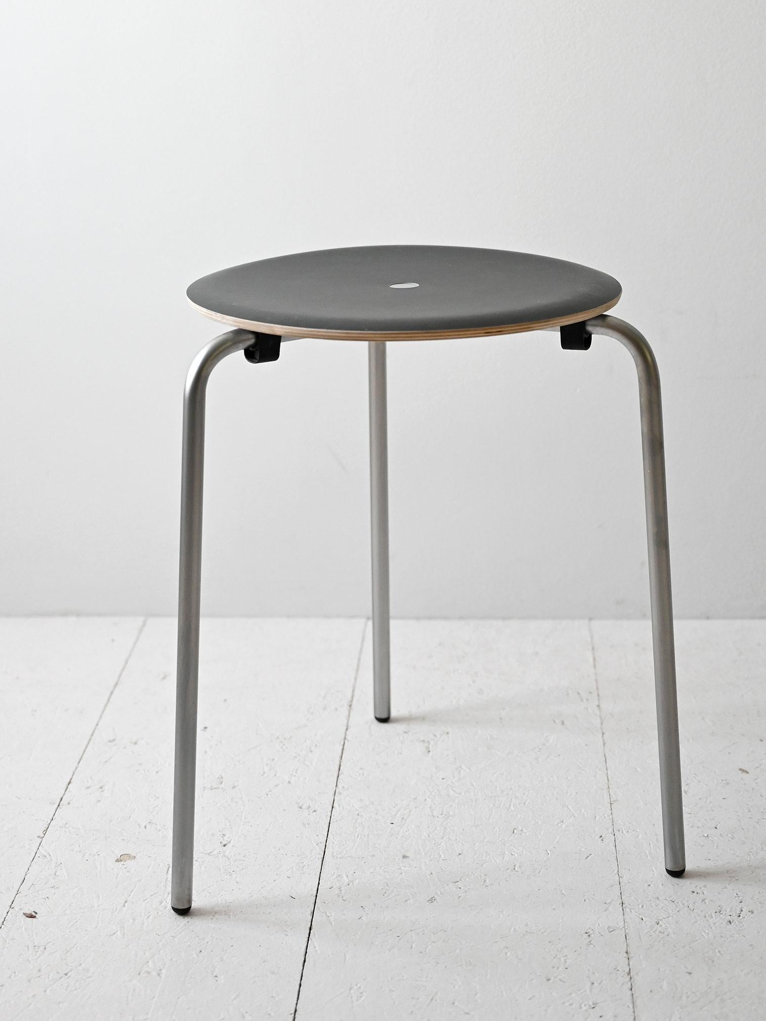 Scandinavian Modern Set of 4 industrial stools For Sale