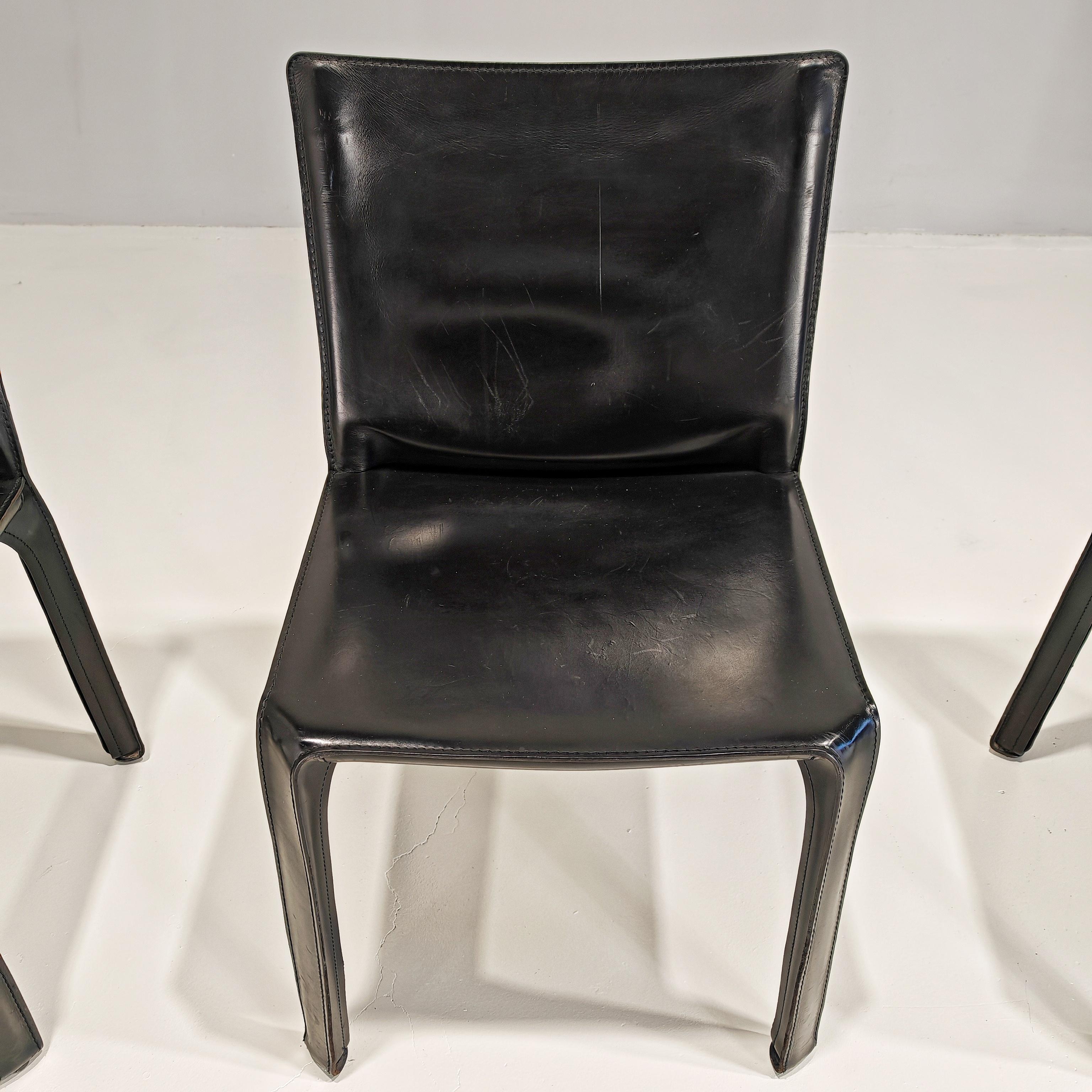 Juego de 5 sillas en bolas modelo Cab de Mario Bellini para Cassina en venta 5