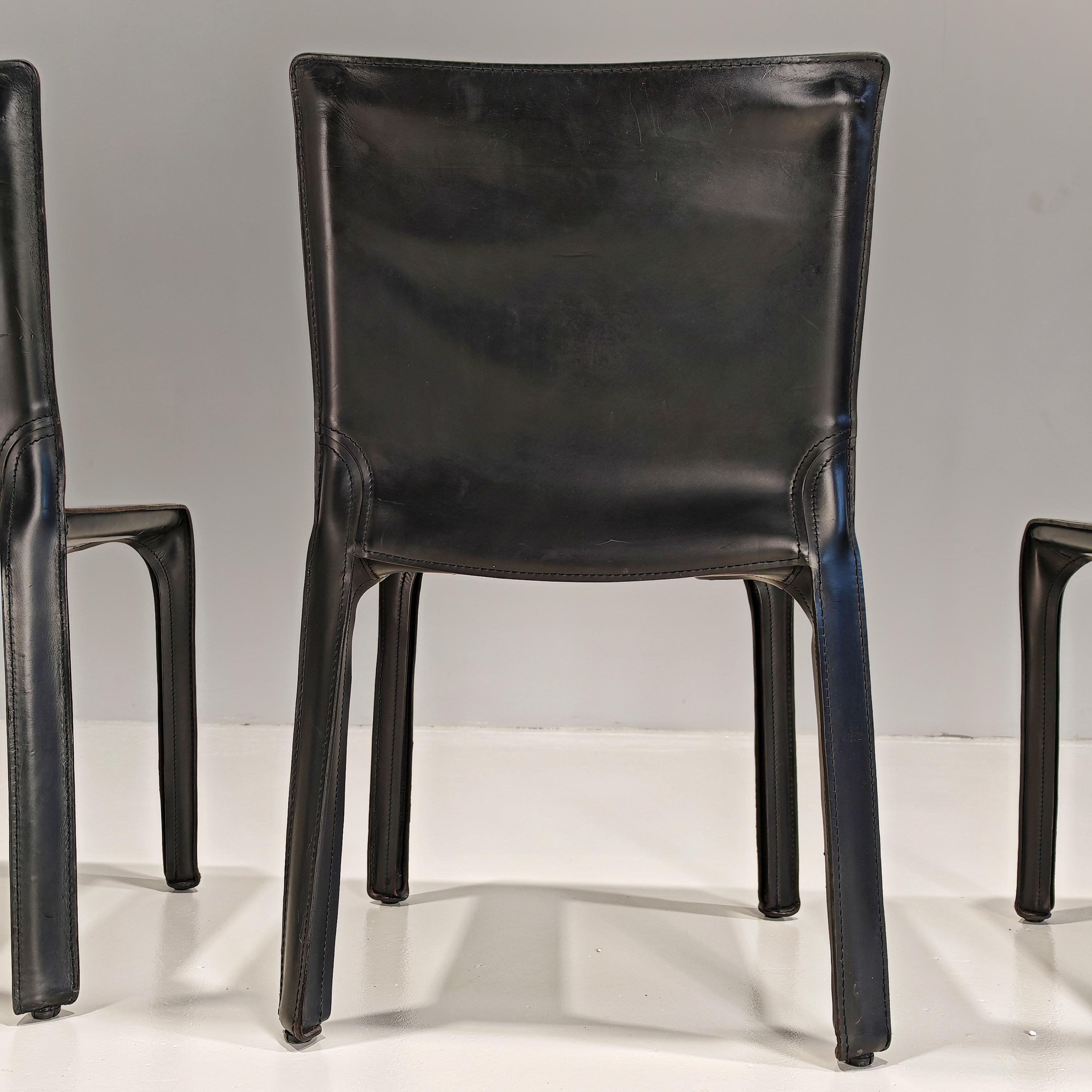 Juego de 5 sillas en bolas modelo Cab de Mario Bellini para Cassina en venta 9