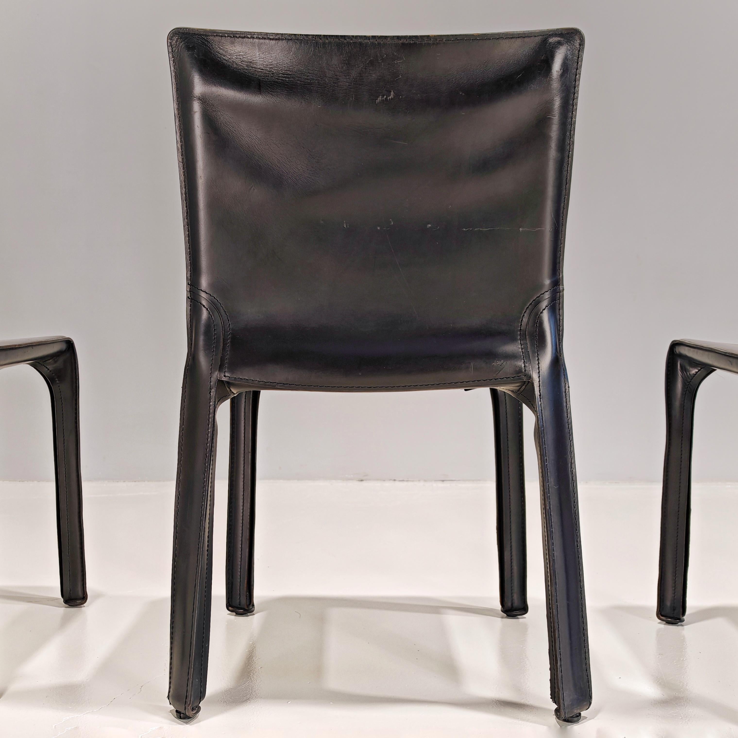 Juego de 5 sillas en bolas modelo Cab de Mario Bellini para Cassina en venta 10