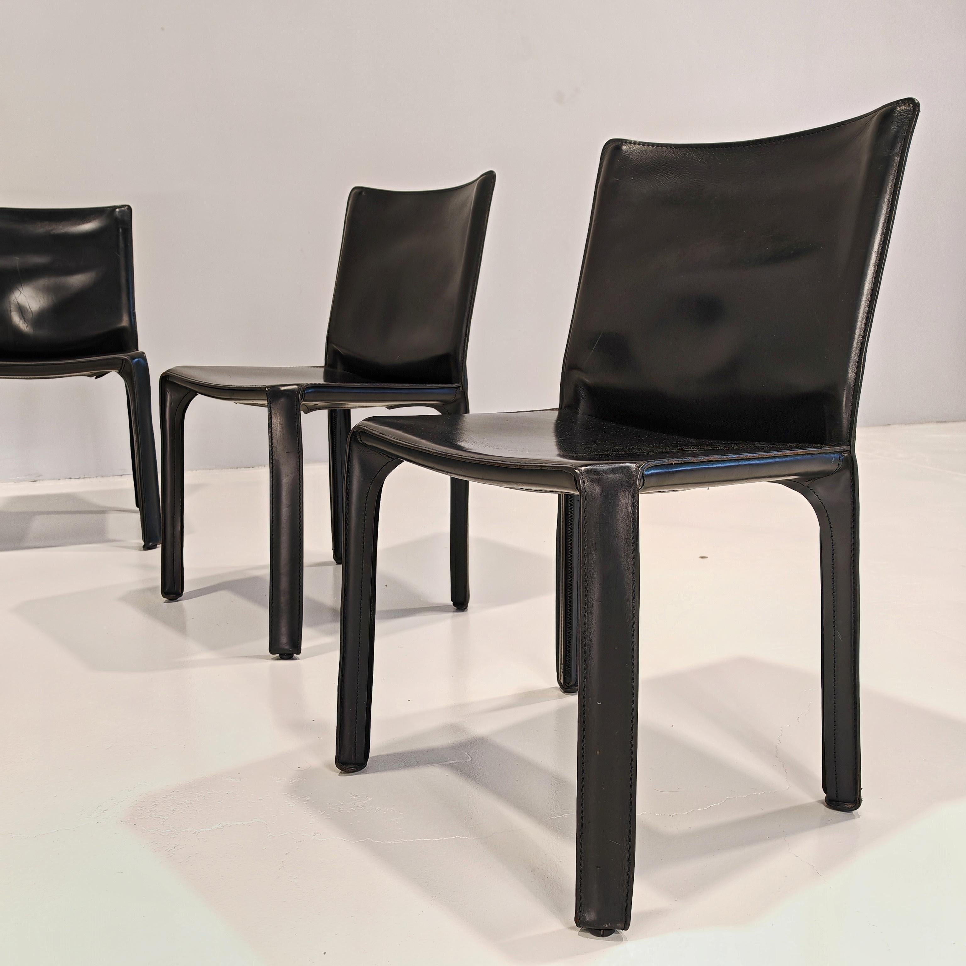 Juego de 5 sillas en bolas modelo Cab de Mario Bellini para Cassina Italian en venta