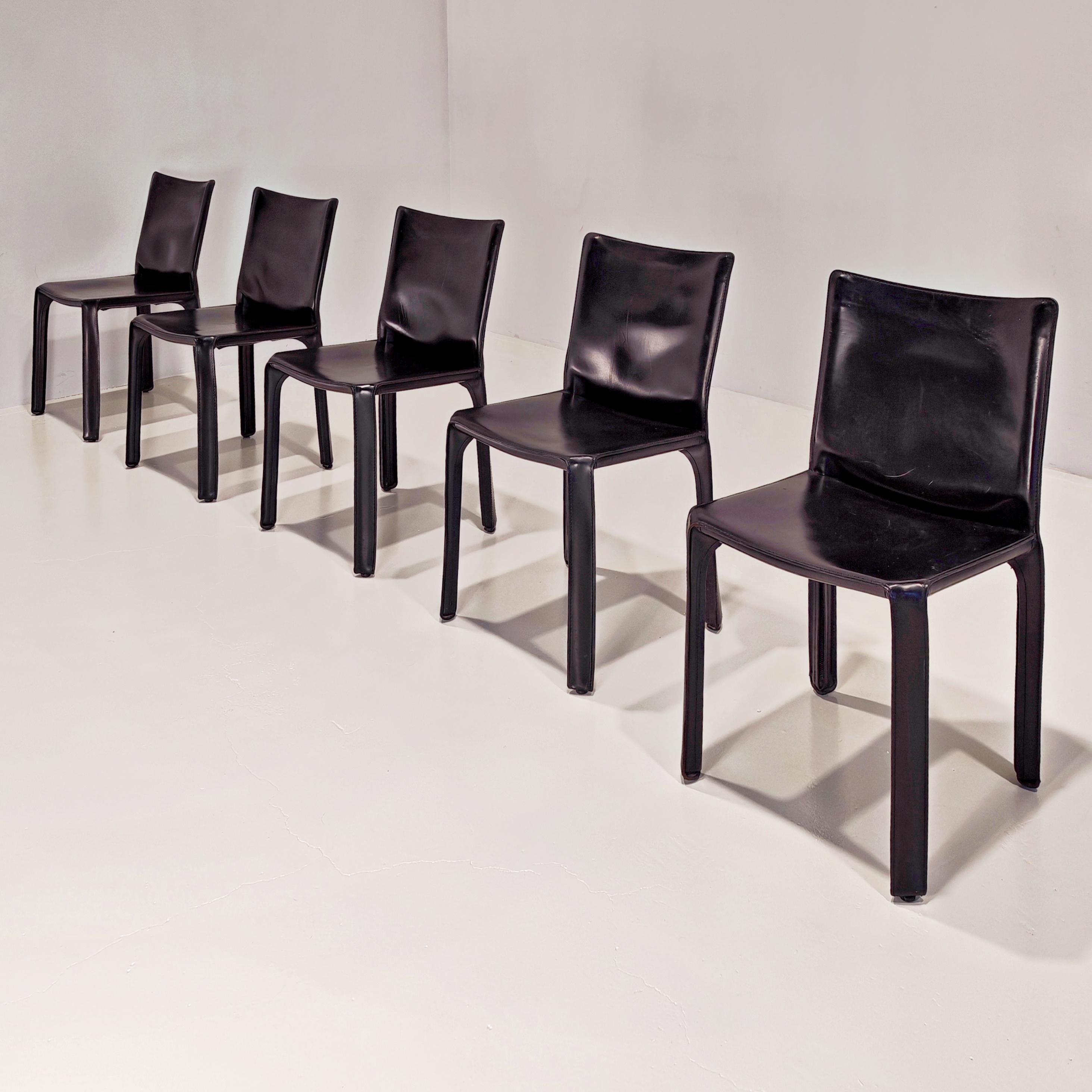 Juego de 5 sillas en bolas modelo Cab de Mario Bellini para Cassina en venta 2