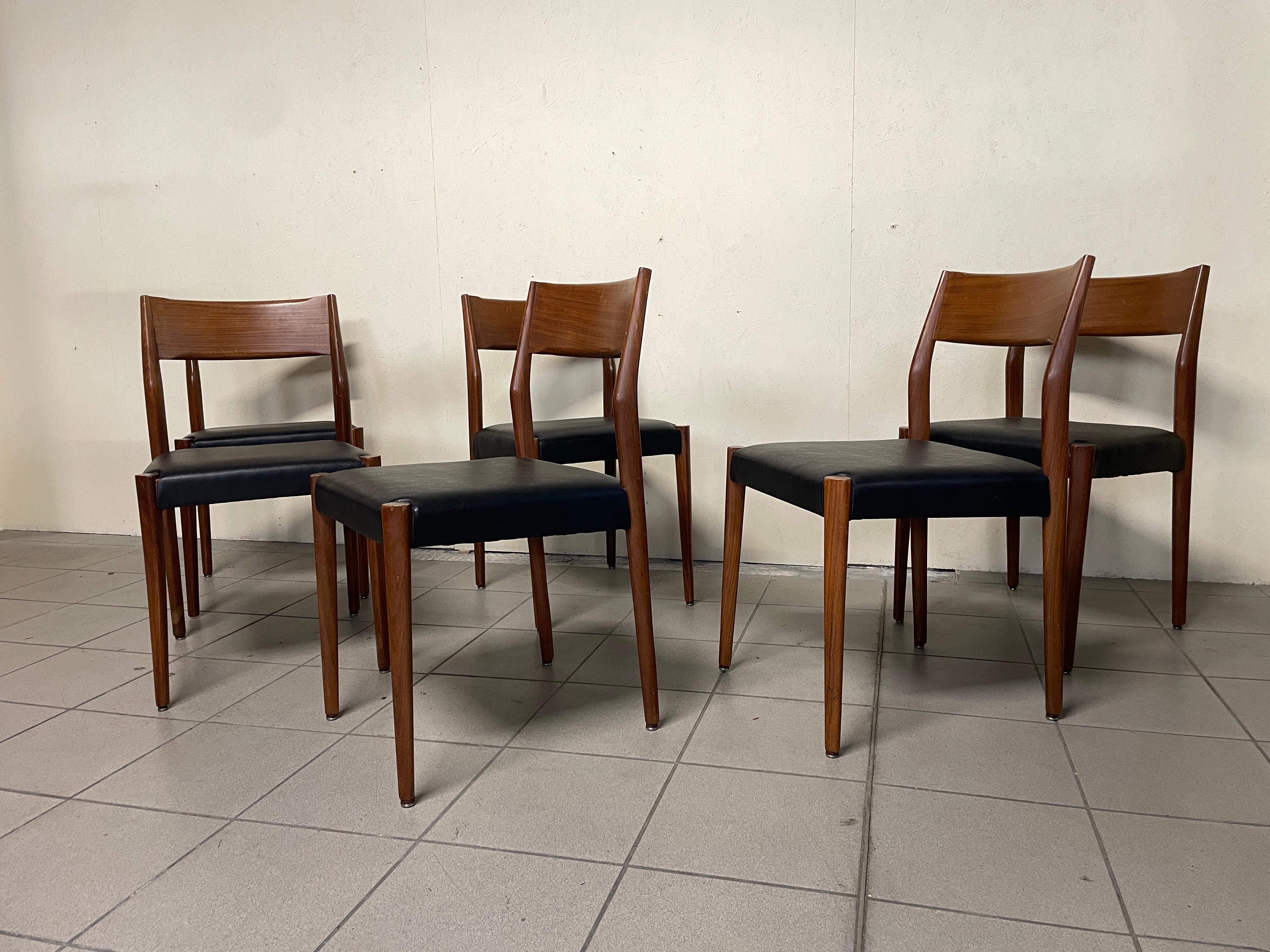 Cuir Ensemble de 6 chaises en teck des années 1960 en vente