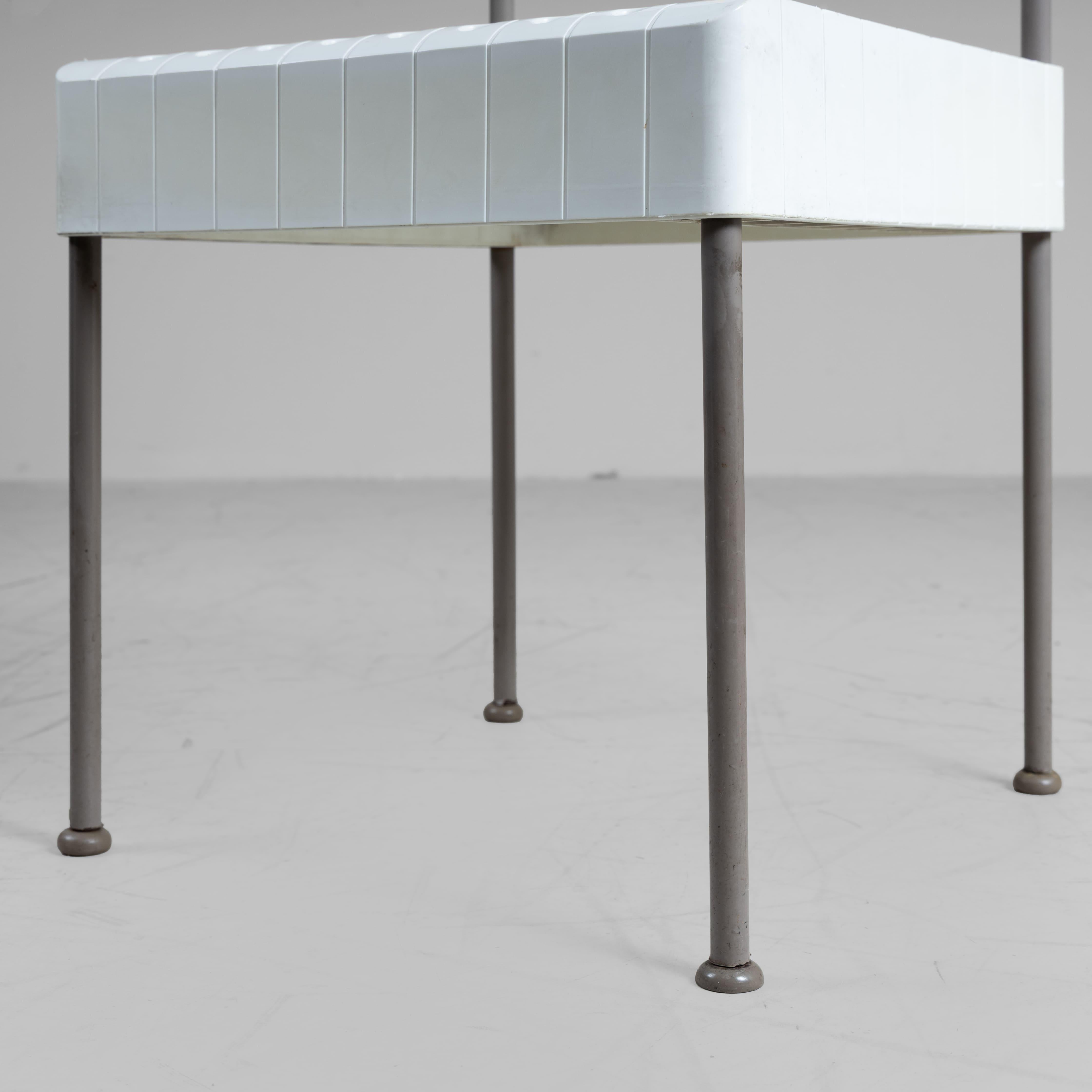 Set di 6 sedie Box, Enzo Mari, 1976 in vendita 8