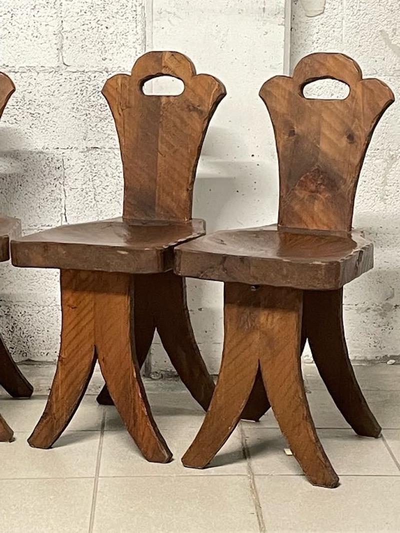 Wood Set of 6 brutalist chairs from the 1960s For Sale
