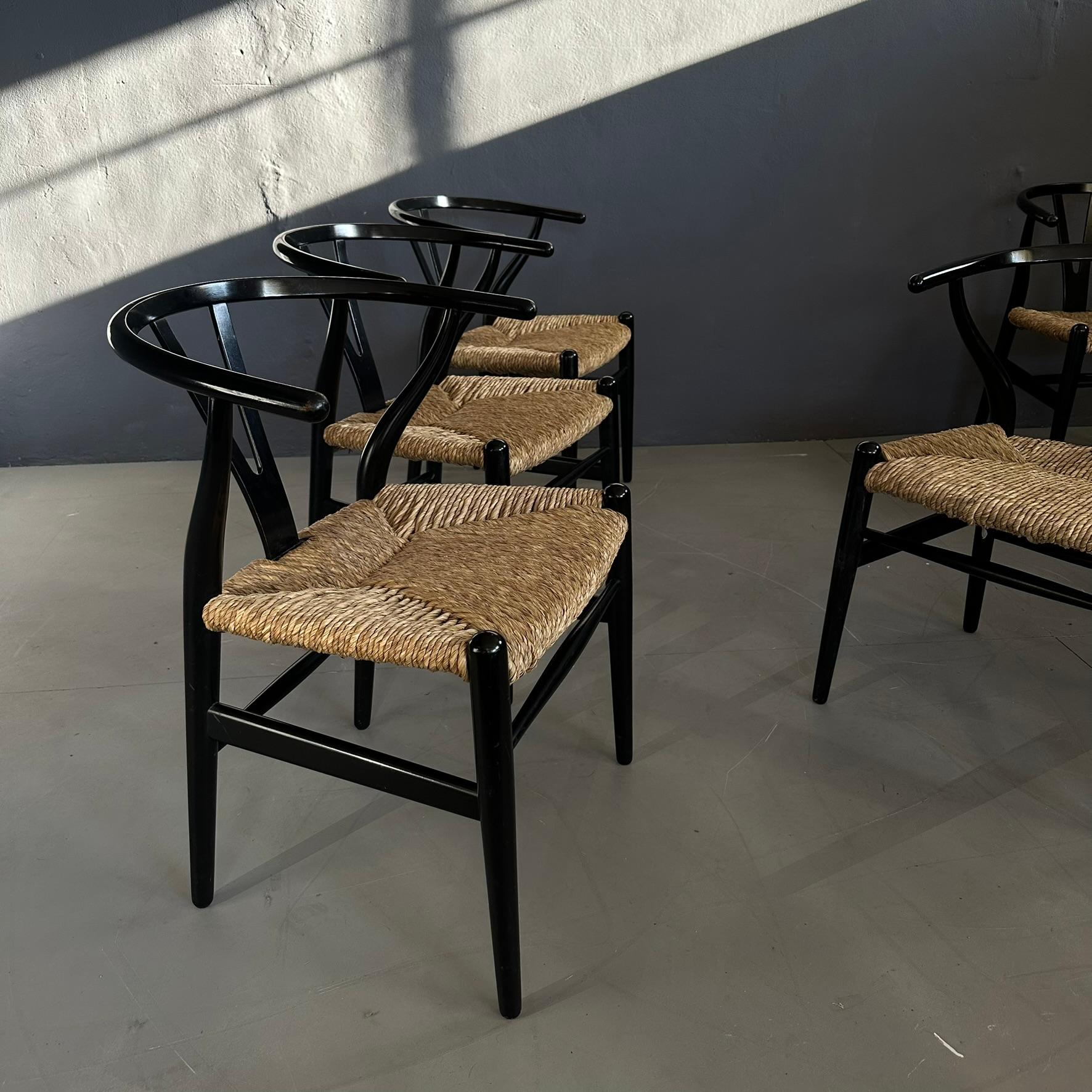 Danish Set di 6 sedie 'CH24 Wishbone' design di Hans J. Wegner, black structure