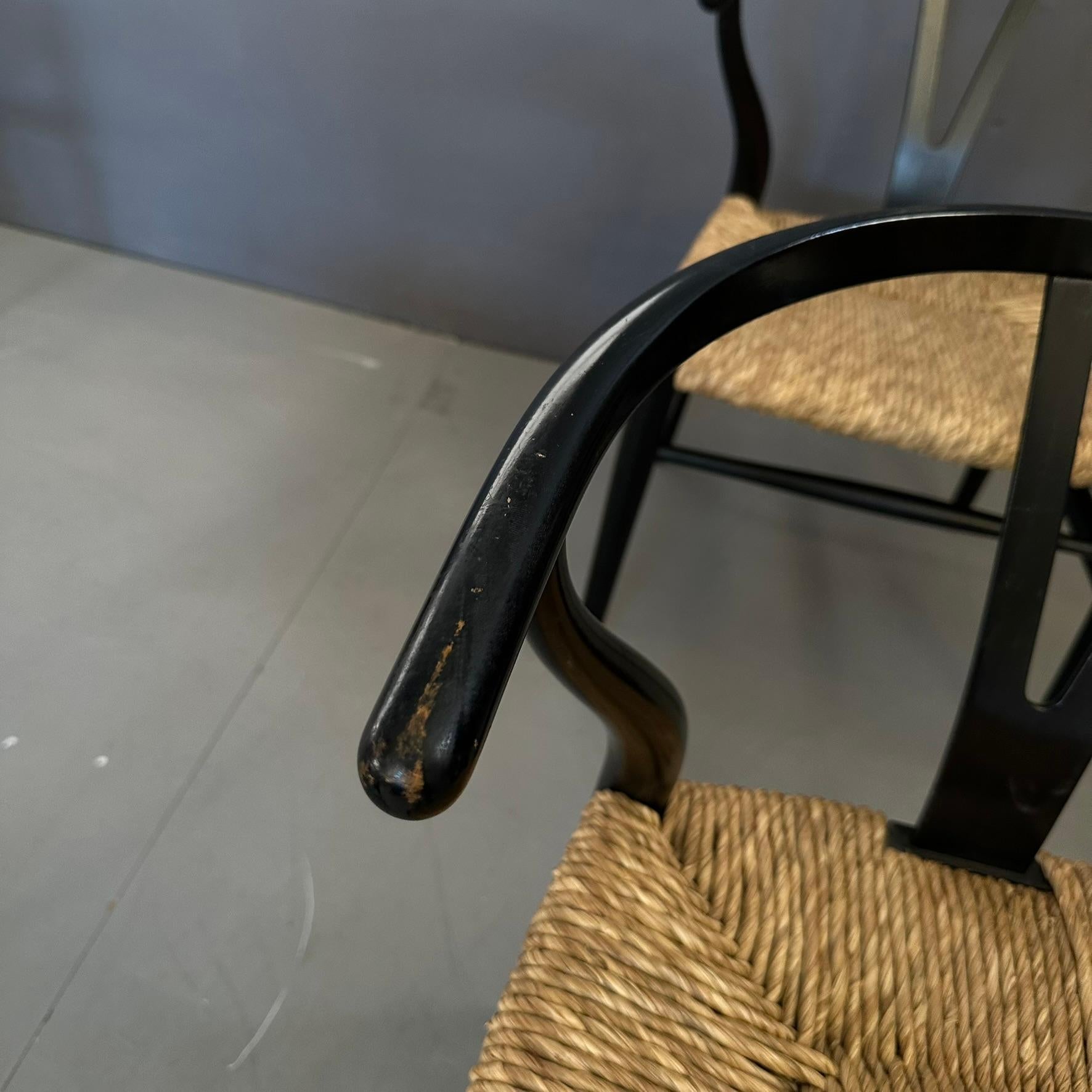 Wood Set di 6 sedie 'CH24 Wishbone' design di Hans J. Wegner, black structure