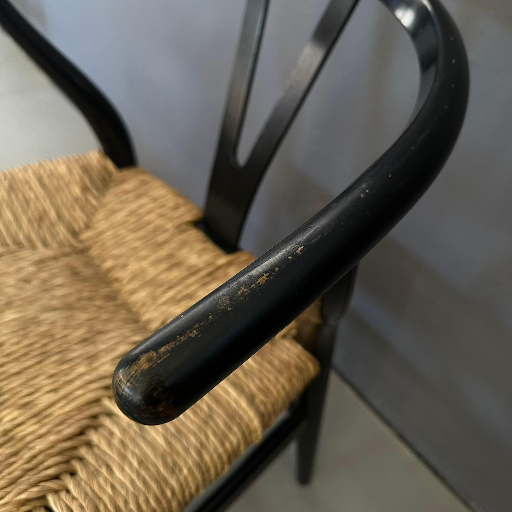 Set di 6 sedie 'CH24 Wishbone' design di Hans J. Wegner, black structure 1