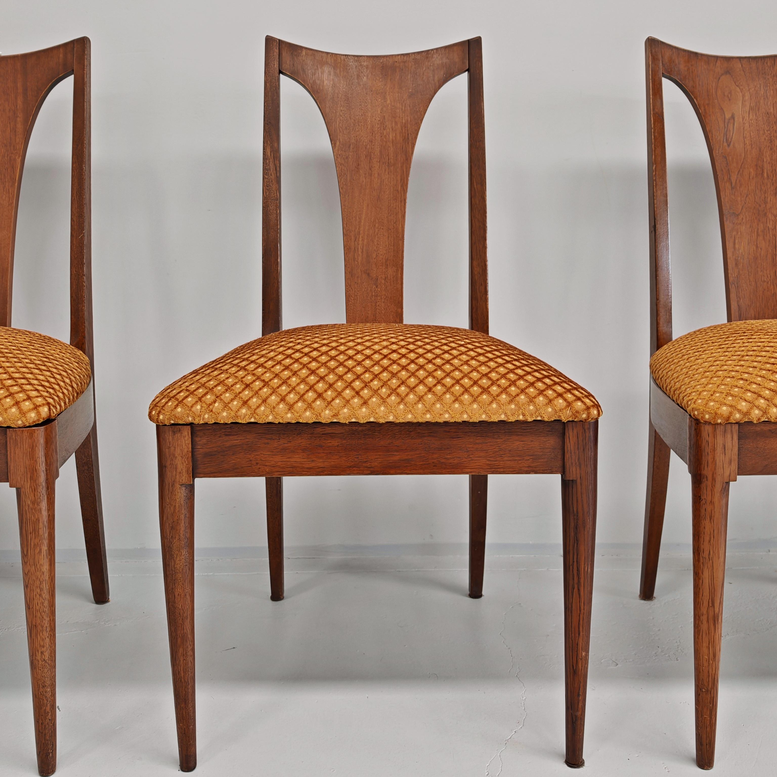 Juego de 6 sillas vintage de madera y terciopelo jacquard años 60 de Broyhill Brasilia Algodón en venta