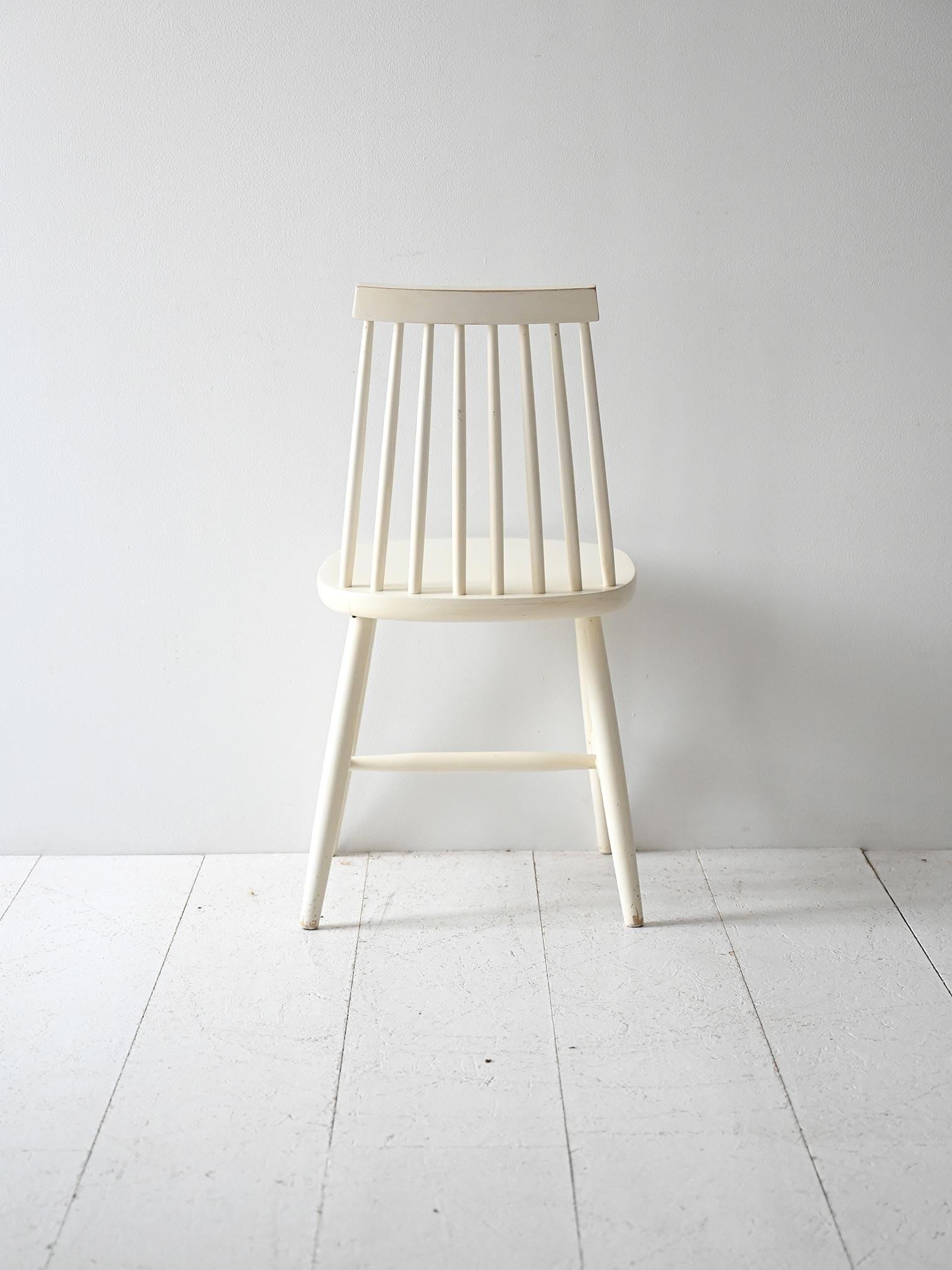 Legno Set di 6 sedie Pinstolar bianche vintage in vendita