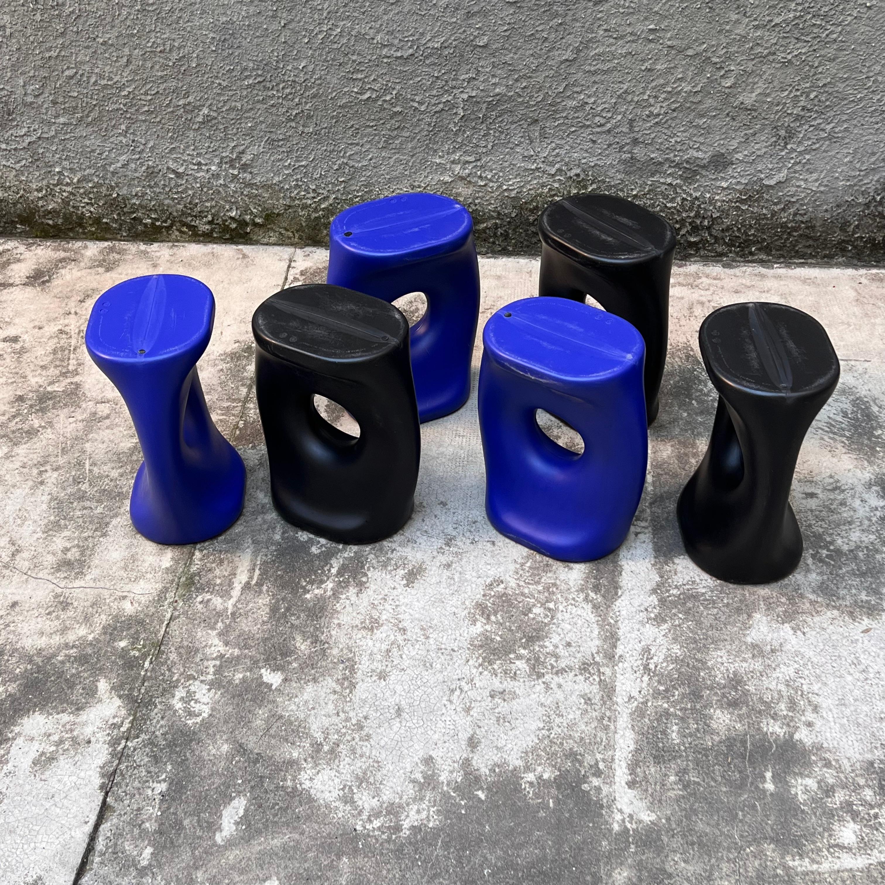 Modern Set of 6 Plastic Stools 