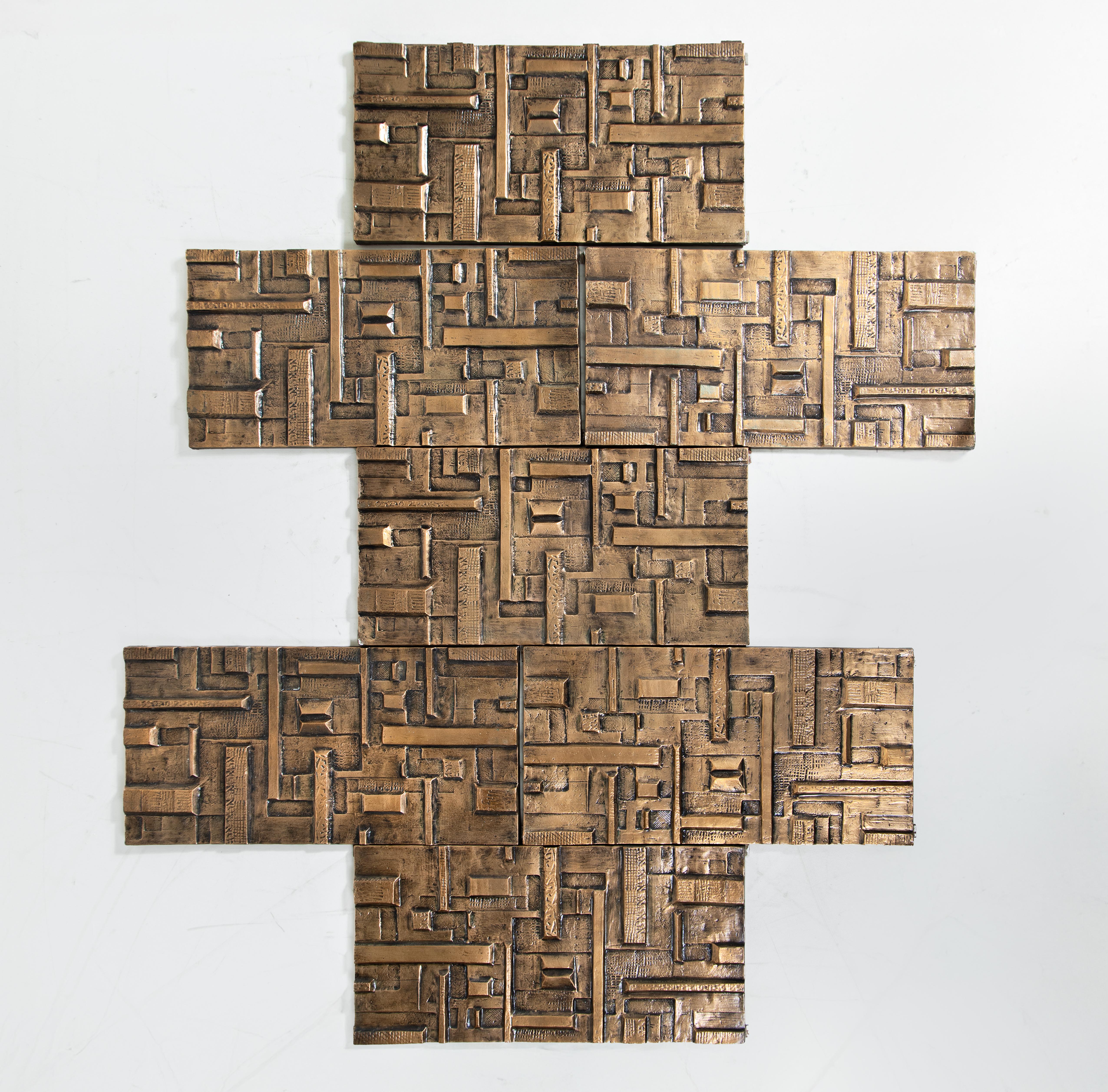 Mid-Century moderno Set di 7 pannelli in resina e finitura effetto bronzo in vendita
