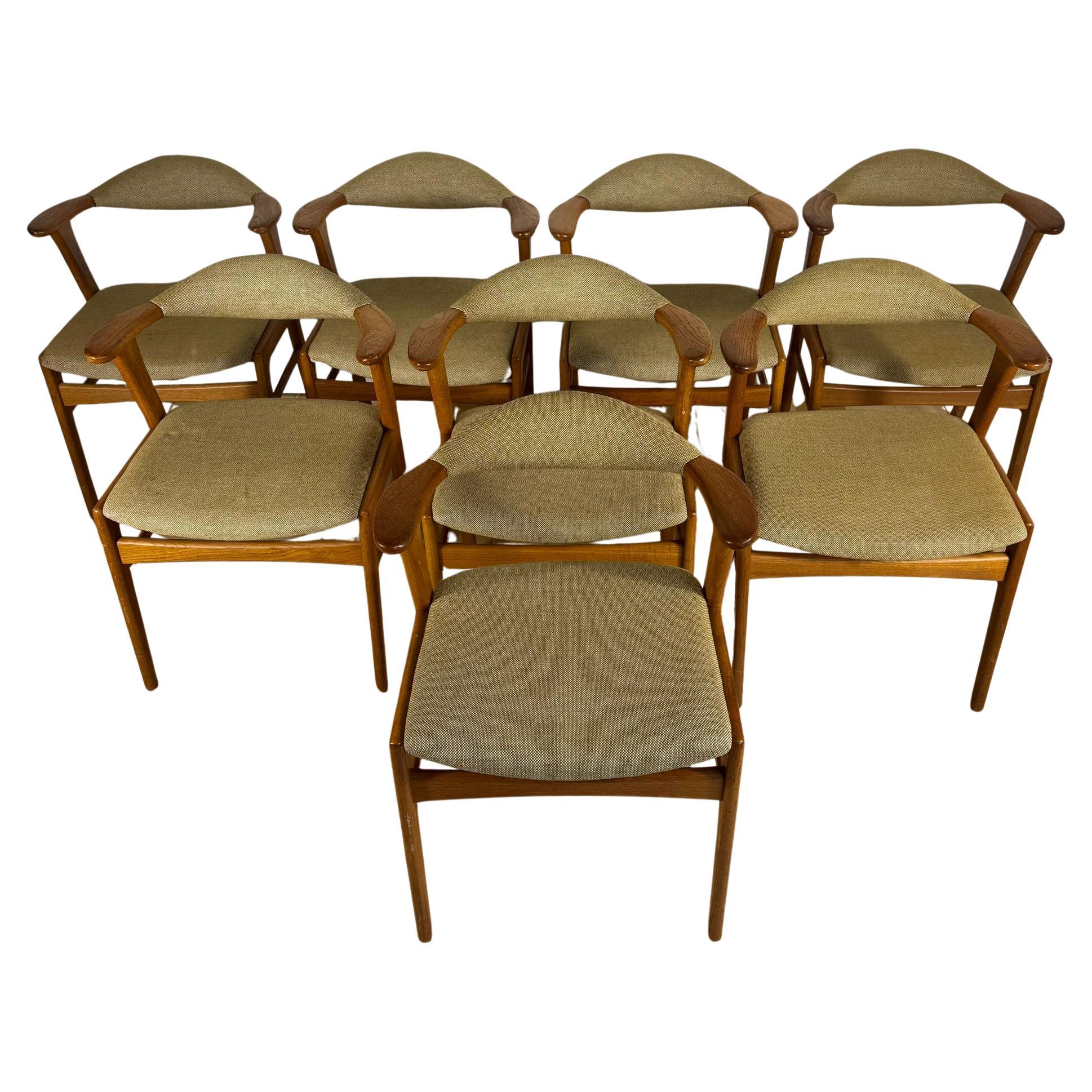 Set of 8 Chairs Erik Kirkegaard for Høng Stolefabrik - Scandinavian Vintage Design For Sale