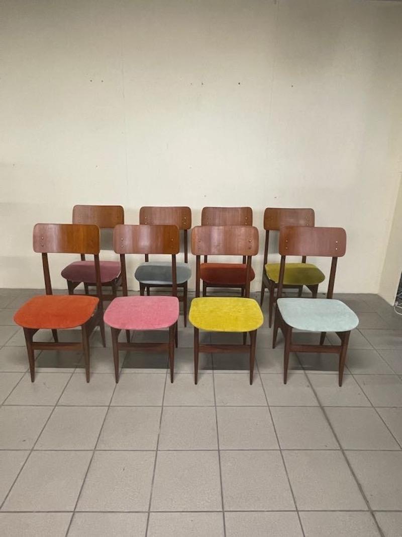 Mid-Century moderno Set di 8 sedie in teak e tessuto anni '60 in vendita